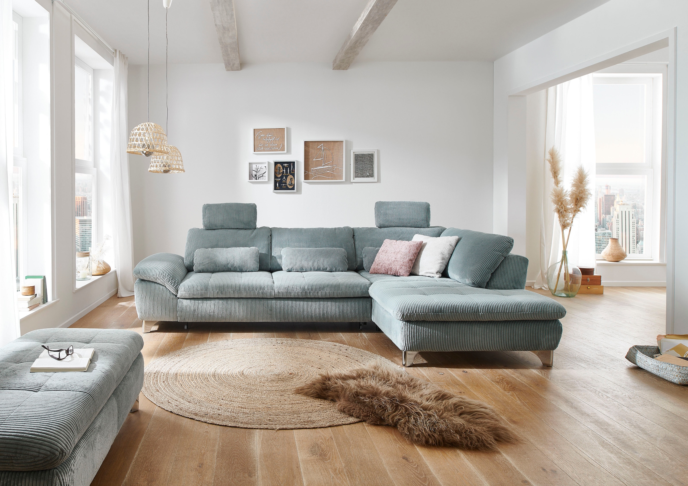 Die PlanBar Ecksofa "Ottomane MP-IN14007 L-Form, Breite 306 cm" wahlweise mit Schlaffunktion und verstellbaren Kopfstützen