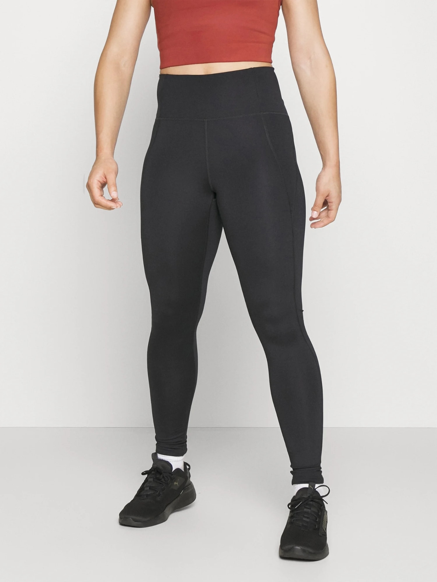 GIRLFRIEND COLLECTIVE Chinohose »Girlfriend Collective Trouser Compressive«