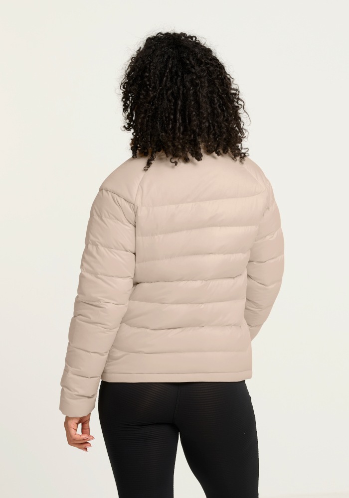 Jack Wolfskin Daunenjacke »WILD PASS DOWN JKT W RDS« Daunenjacke, warm, wind- und wasserabweisend