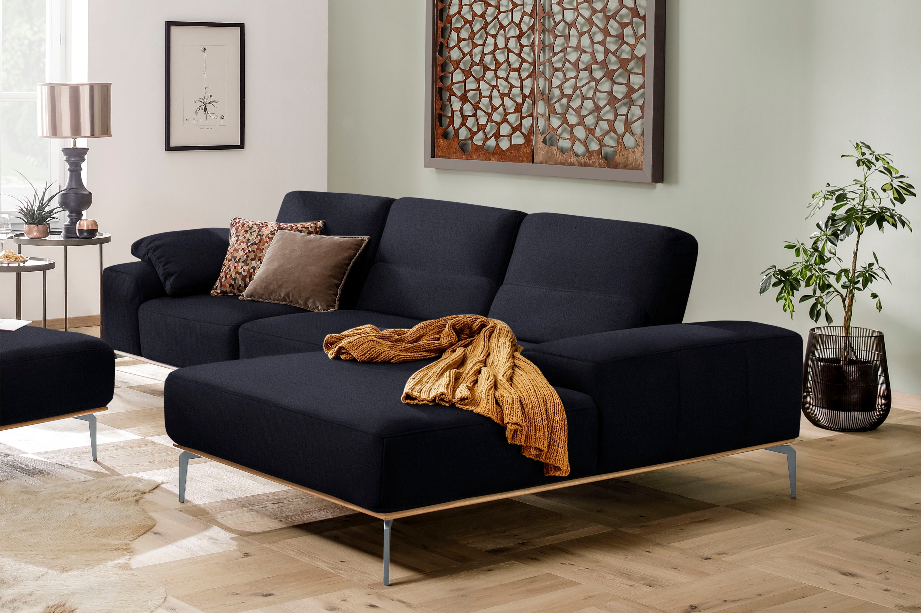 W.SCHILLIG Ecksofa "run, Designsofa mit tollem Sitzkomfort, bequem, Breite 299cm, L-Form" mit elegantem Holzsockel, Füße in Silber matt, Breite 299 cm