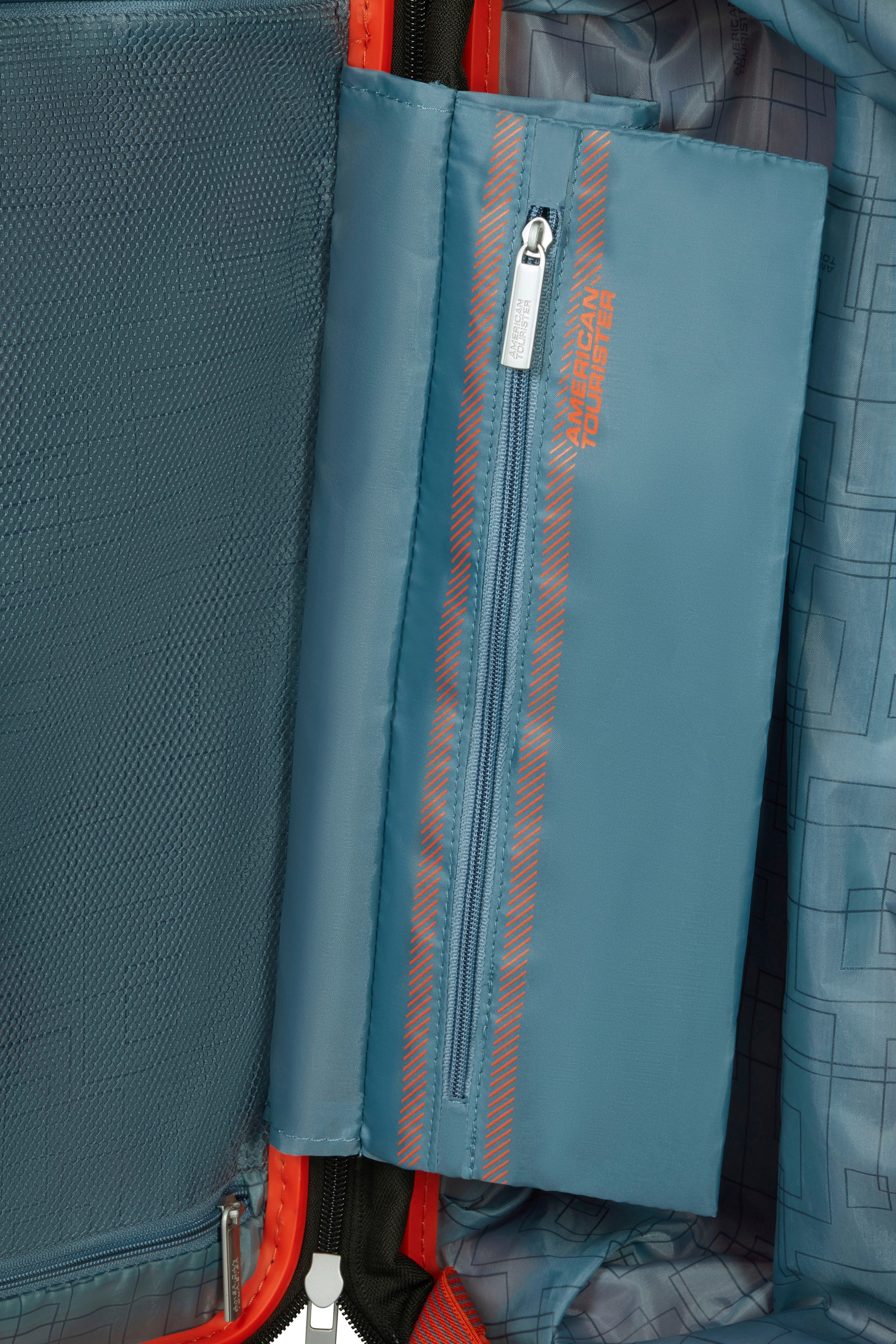 American Tourister® Hartschalen-Trolley »AEROSTEP, in verschiedenen Farben und Größen«, 4 Rollen, Reisekoffer Hartschalenkoffer Koffer für Flugreisen TSA-Zahlenschloss