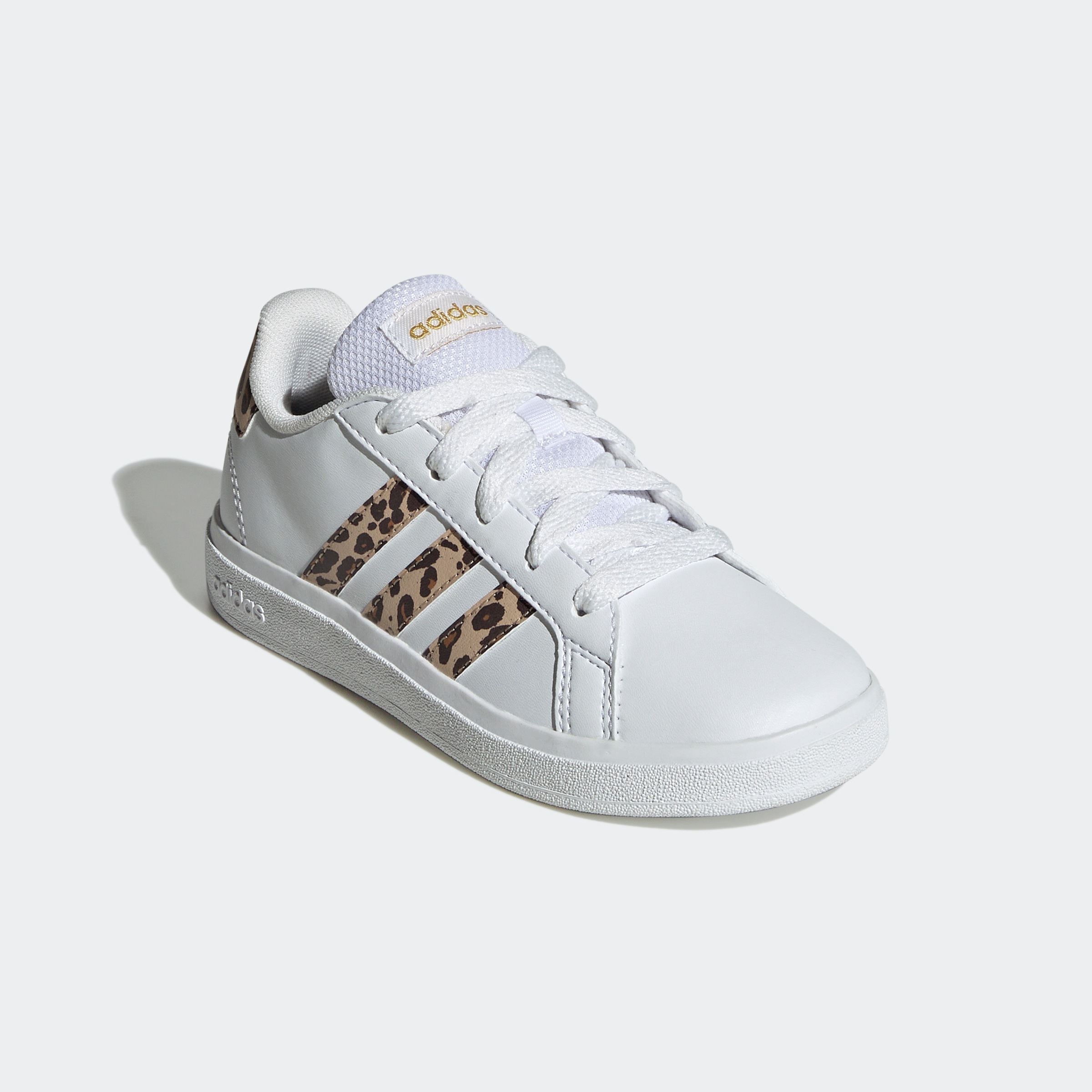 adidas Sportswear Sneaker "GRAND COURT 2.0 KIDS", Design auf den Spuren des adidas Superstar