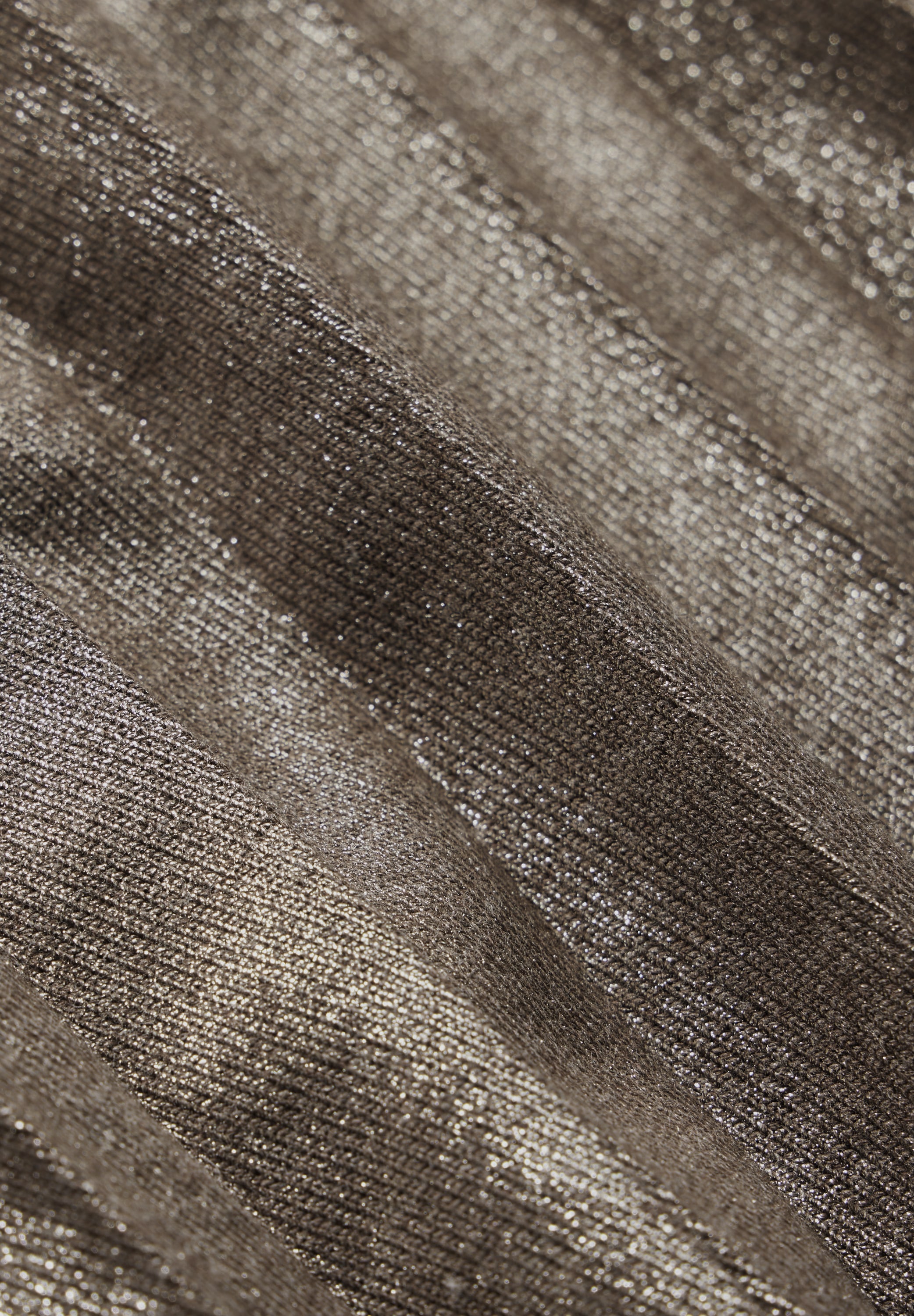 STREET ONE Plisseerock glänzend, mit Stretch und Viskose