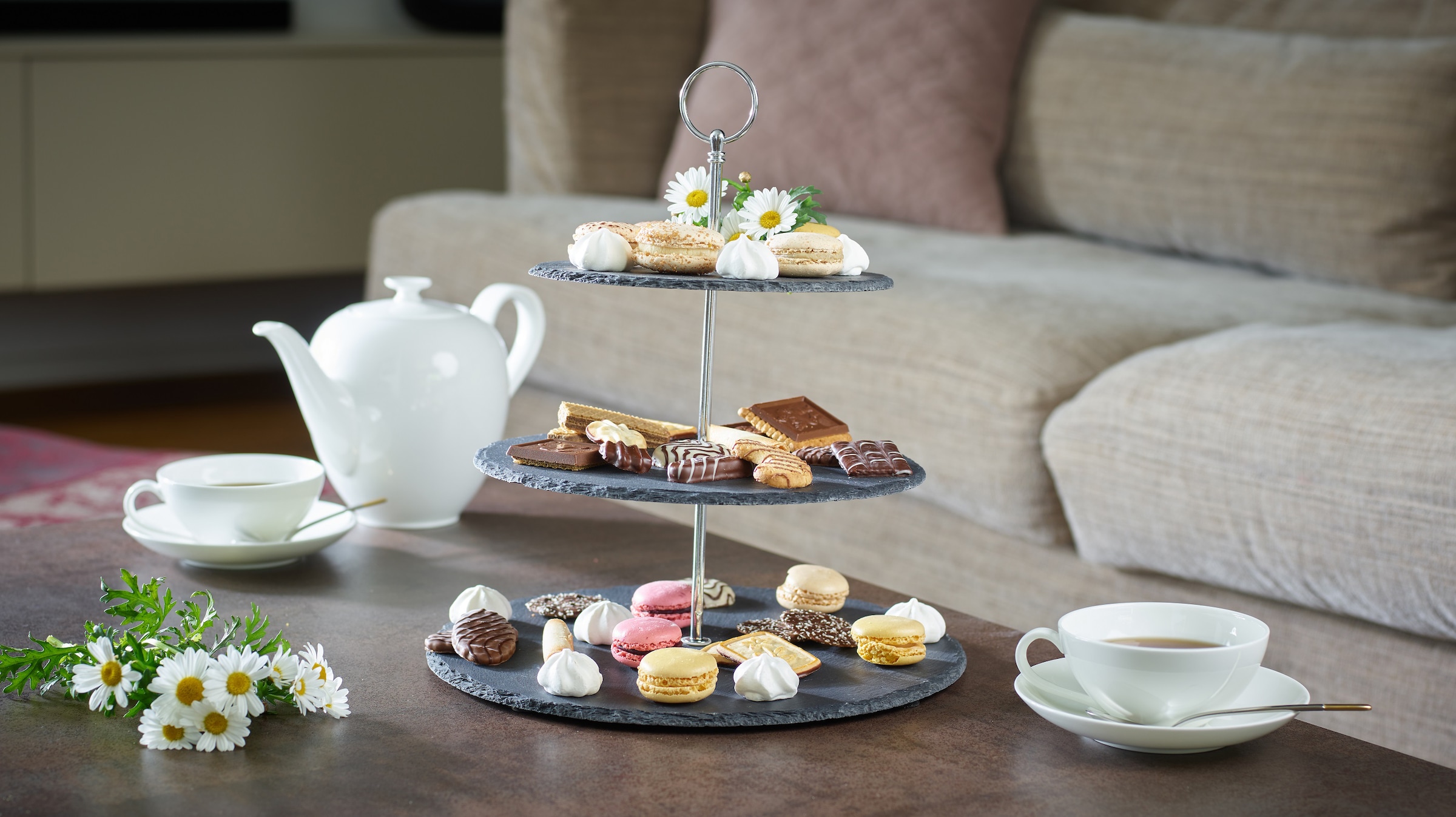 ECHTWERK Etagere »Schiefer Etagere«, für Gebäck, Obst, Käse und Dessert aus Naturschiefer mit Metallgriff