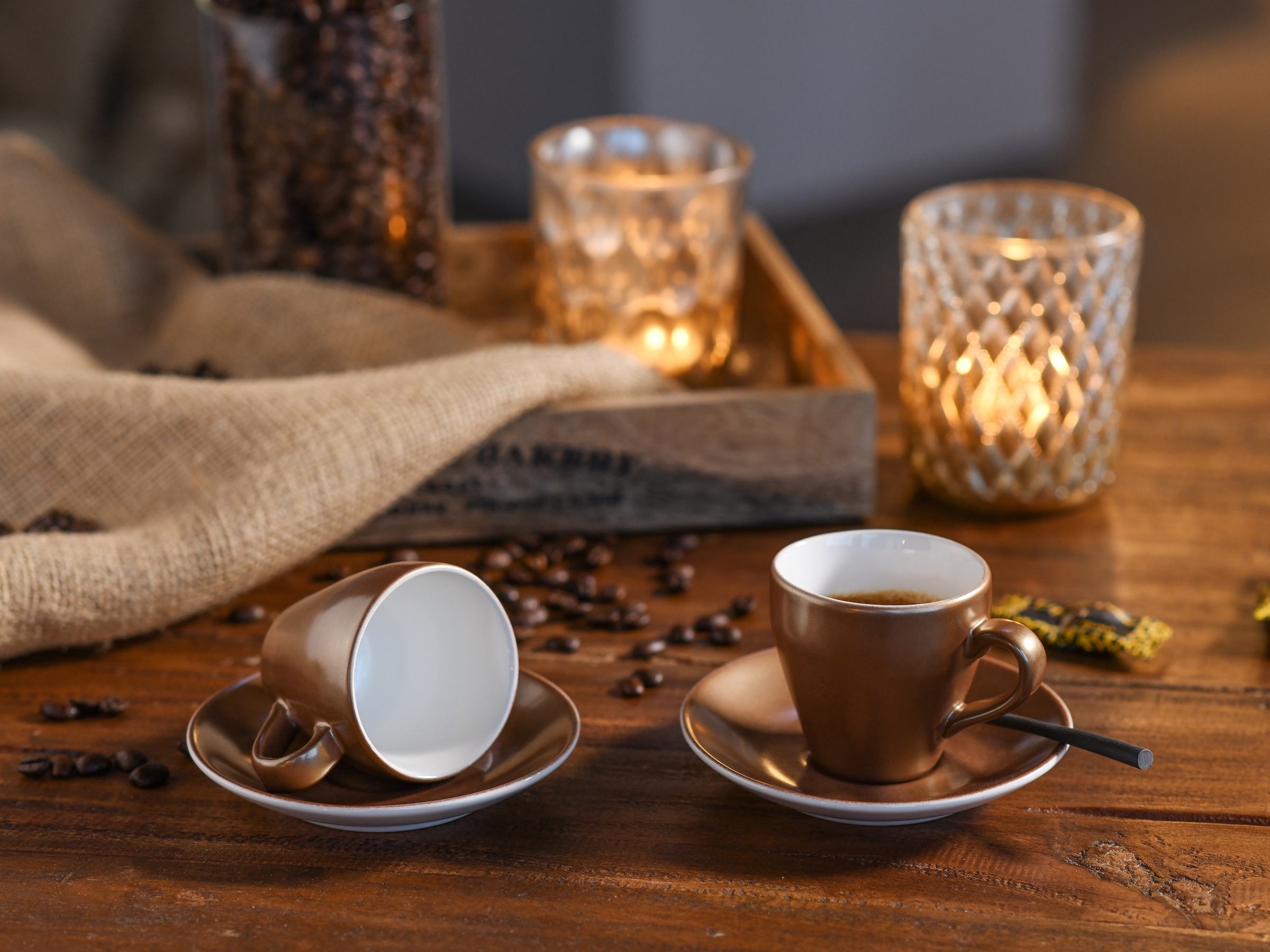 CreaTable Espressotasse »Golden Days Weiß, Espressoset, 12-tlg.«, (Set, 12 tlg.), Goldfarbene Spezialglasur