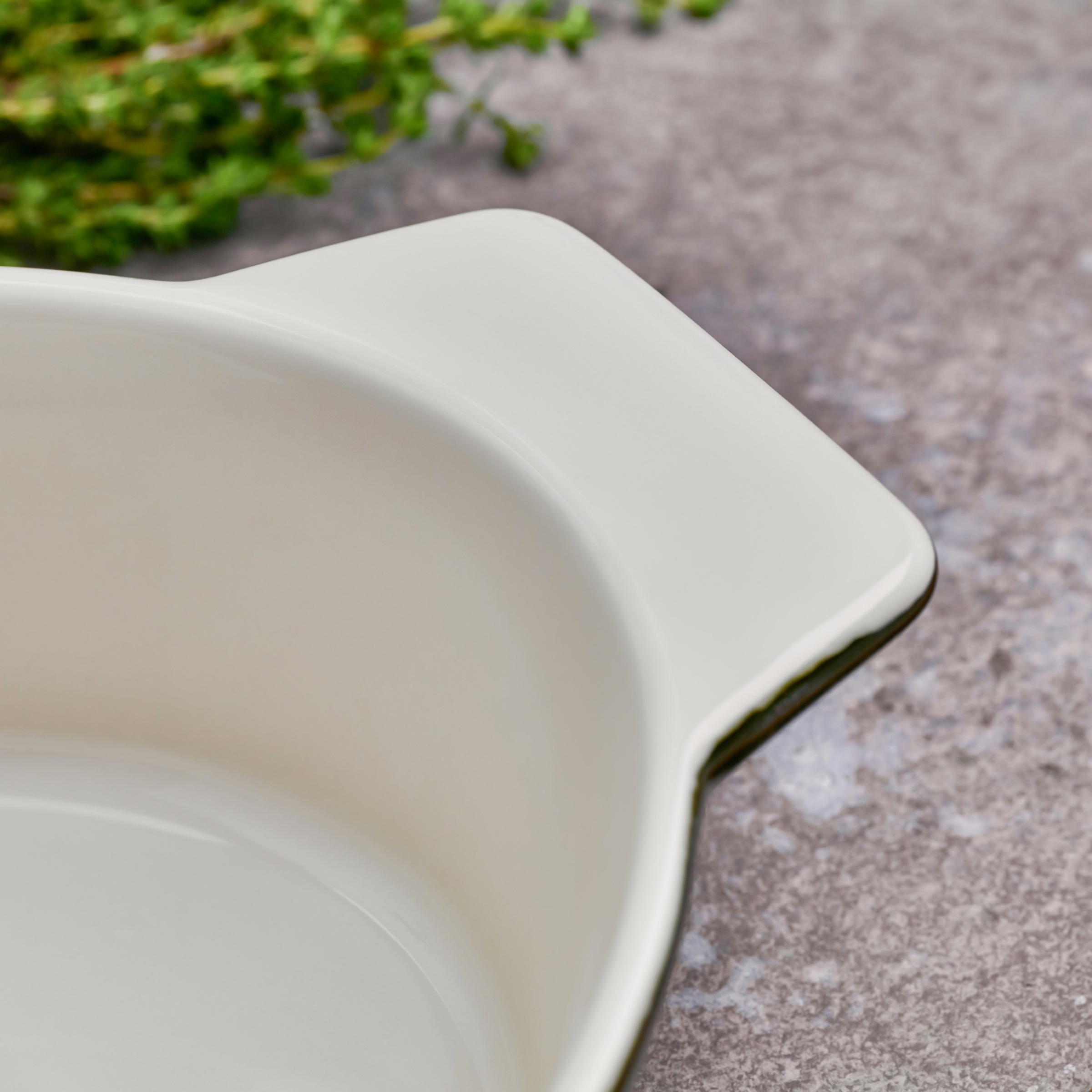RESTO Kitchenware Auflaufform »Fornax Backform Lasagneform Ofenform, 1,9 Liter, Spülmaschinengeeignet«, Keramik, (1 St.), Oval aus Keramik, dunkelgrün, für Brot, Lasagne, Brownie, Kuchen