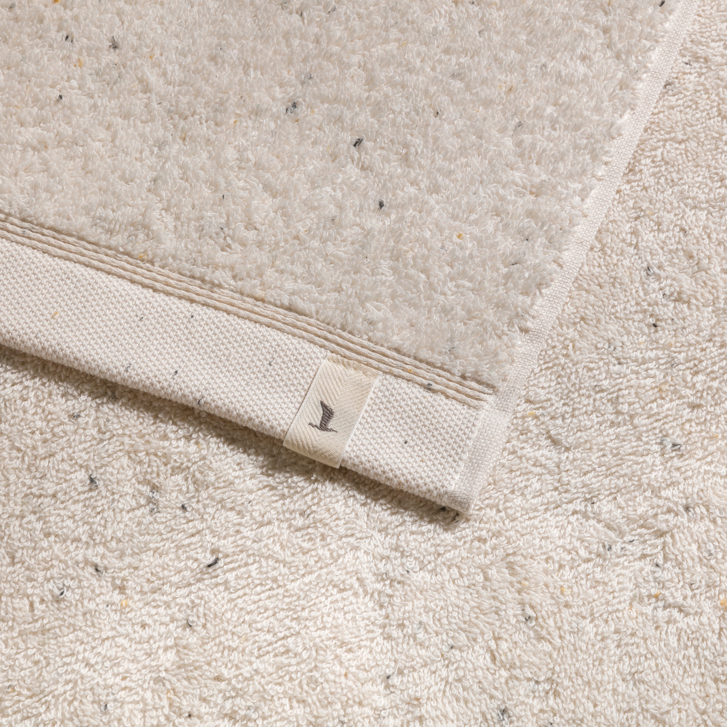 Möve Duschtücher »Calm Essence« aus 100 % saugfähiger Premium Baumwolle (Airspin)