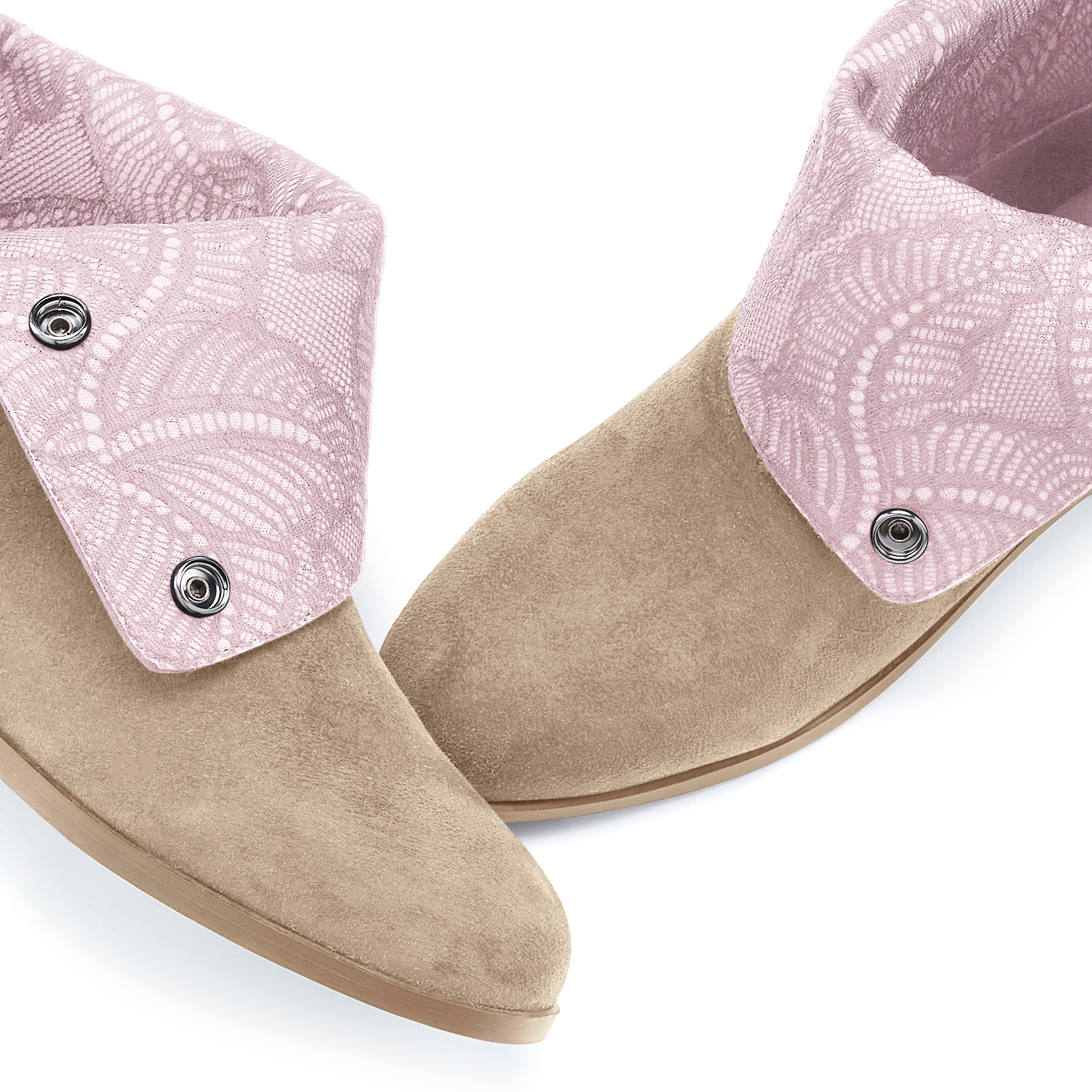 LASCANA Stiefelette  mit Knöpfen zum individuellen Verstellen VEGAN