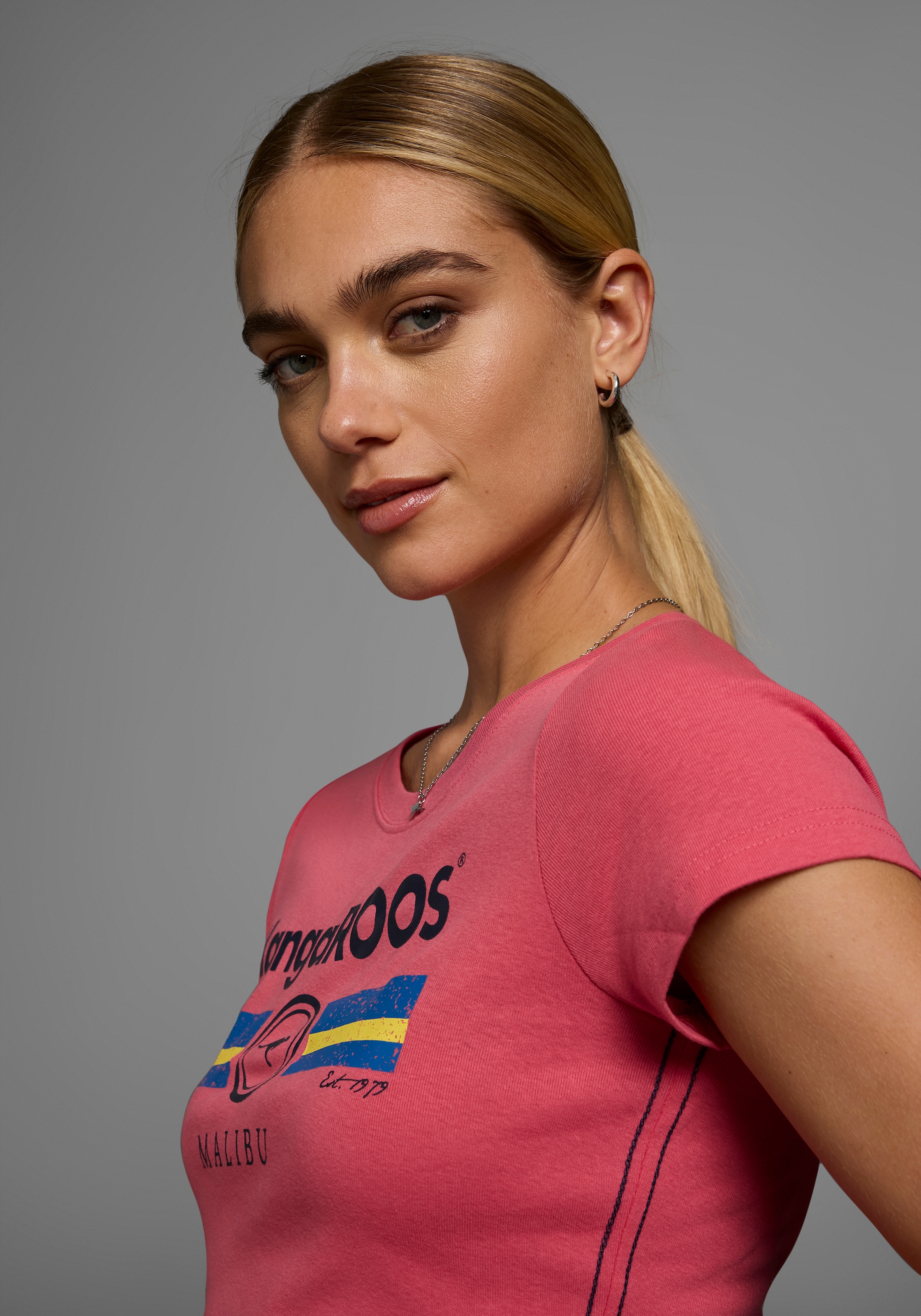 KangaROOS T-Shirt, Kurzarm, unifarben und bedruckt, Rundhalsausschnitt