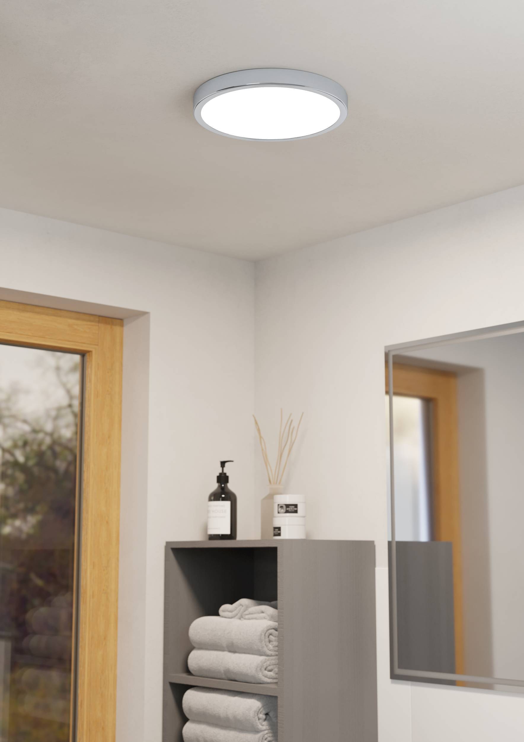 EGLO Aufbauleuchte »Fueva 5 Deckenlampe, Badlampe, Stahl und Kunststoff, chrom, weiß, IP44« LED-Modul 1 Stk. Warmweiß Ø 28,5 cm, Aufbauleuchte, Bad-Deckenlampe, LED Aufbaulampe, IP44