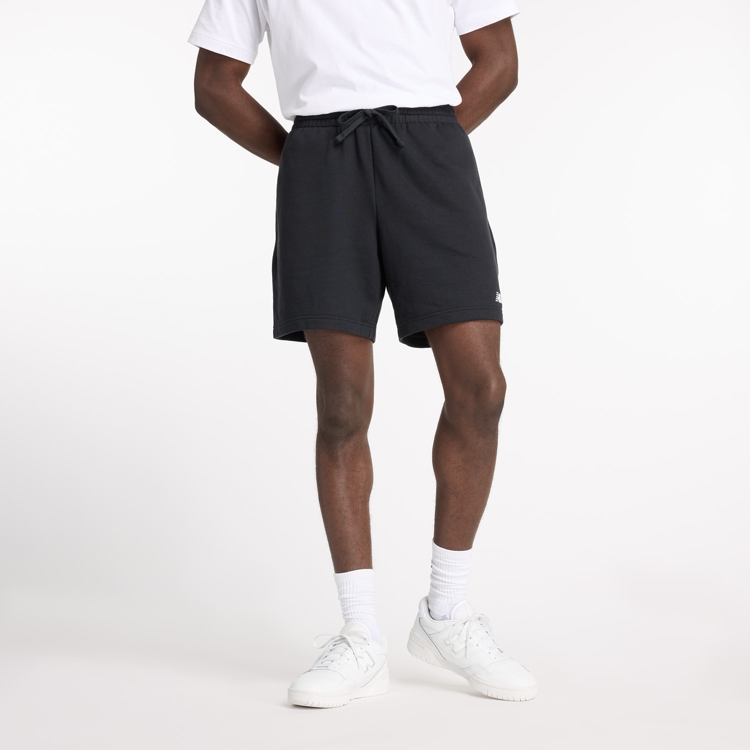 New Balance Sweatshorts "Sport Essentials French Terry Short 7"" Mit Eingrifftaschen Und Gesäßtasche, Aus Weichem French-Terry-Material