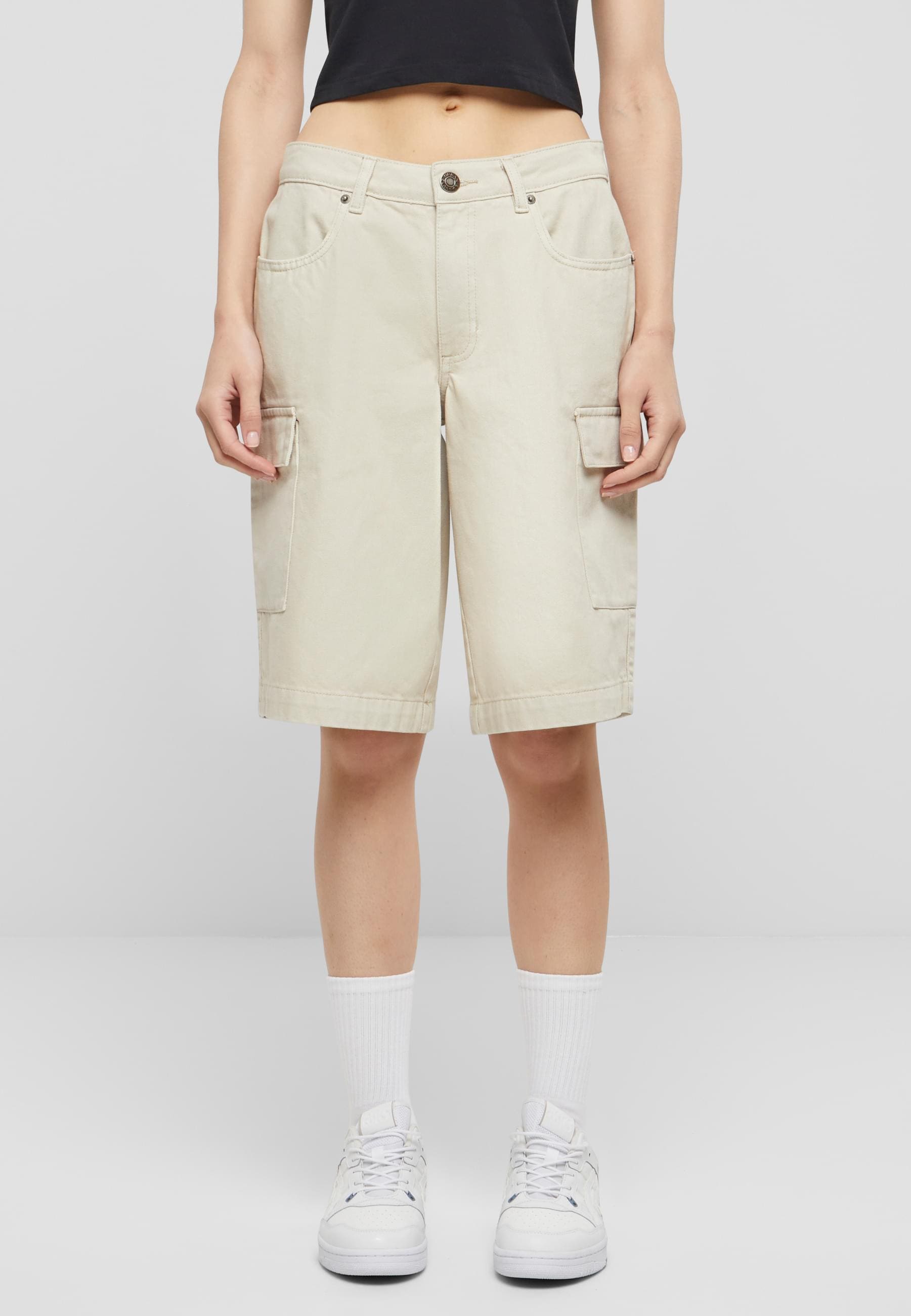 URBAN CLASSICS Cargoshorts »Urban Classics Ladies Cotton Cargo Bermuda«, (1 tlg.)