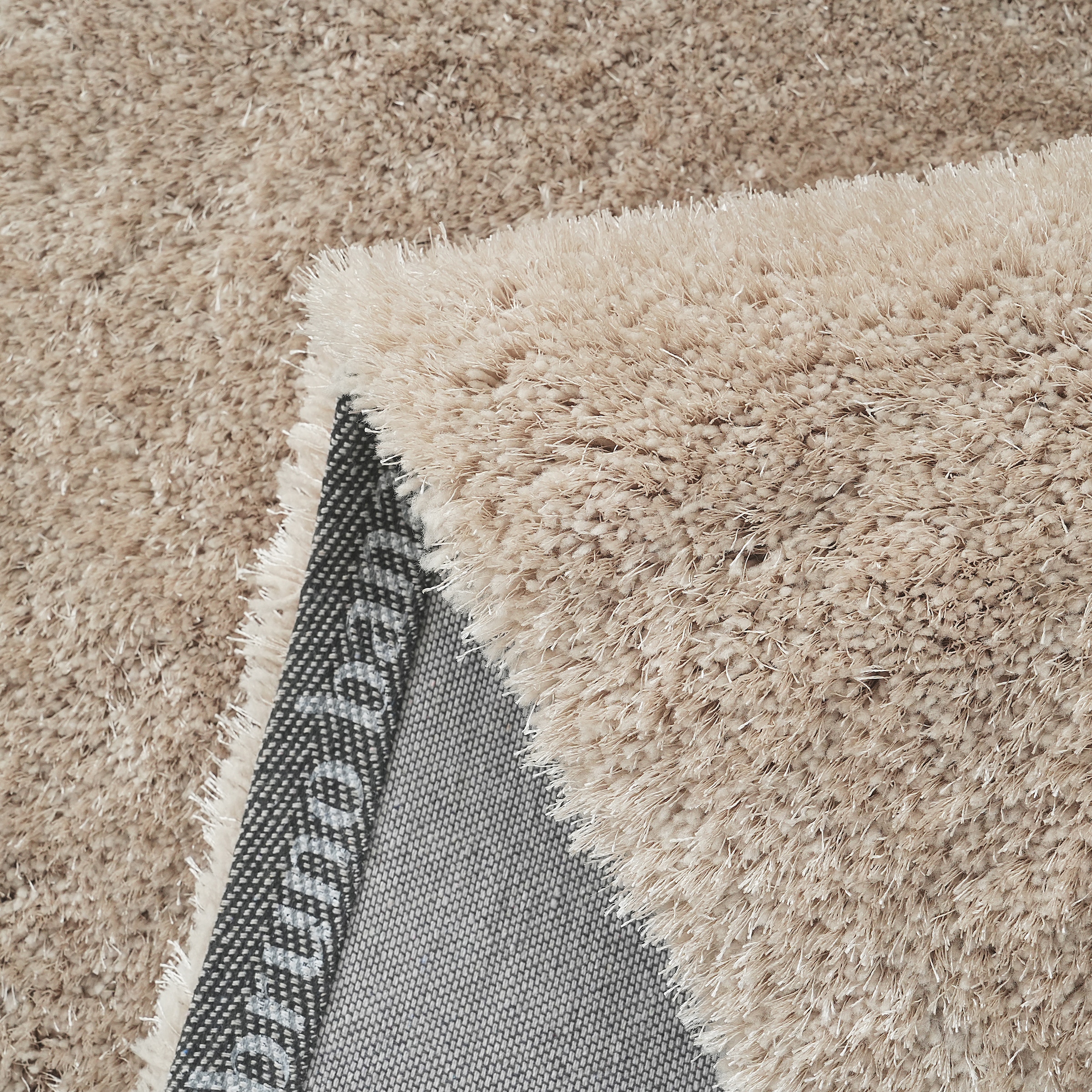 Bruno Banani Hochflor-Läufer »Dana Teppich, Kundenliebling«, rechteckig, 30 mm Höhe, Brücke, uni, weich, Mikrofaser, Diele, Flur, Wohnzimmer, Schlafzimmer