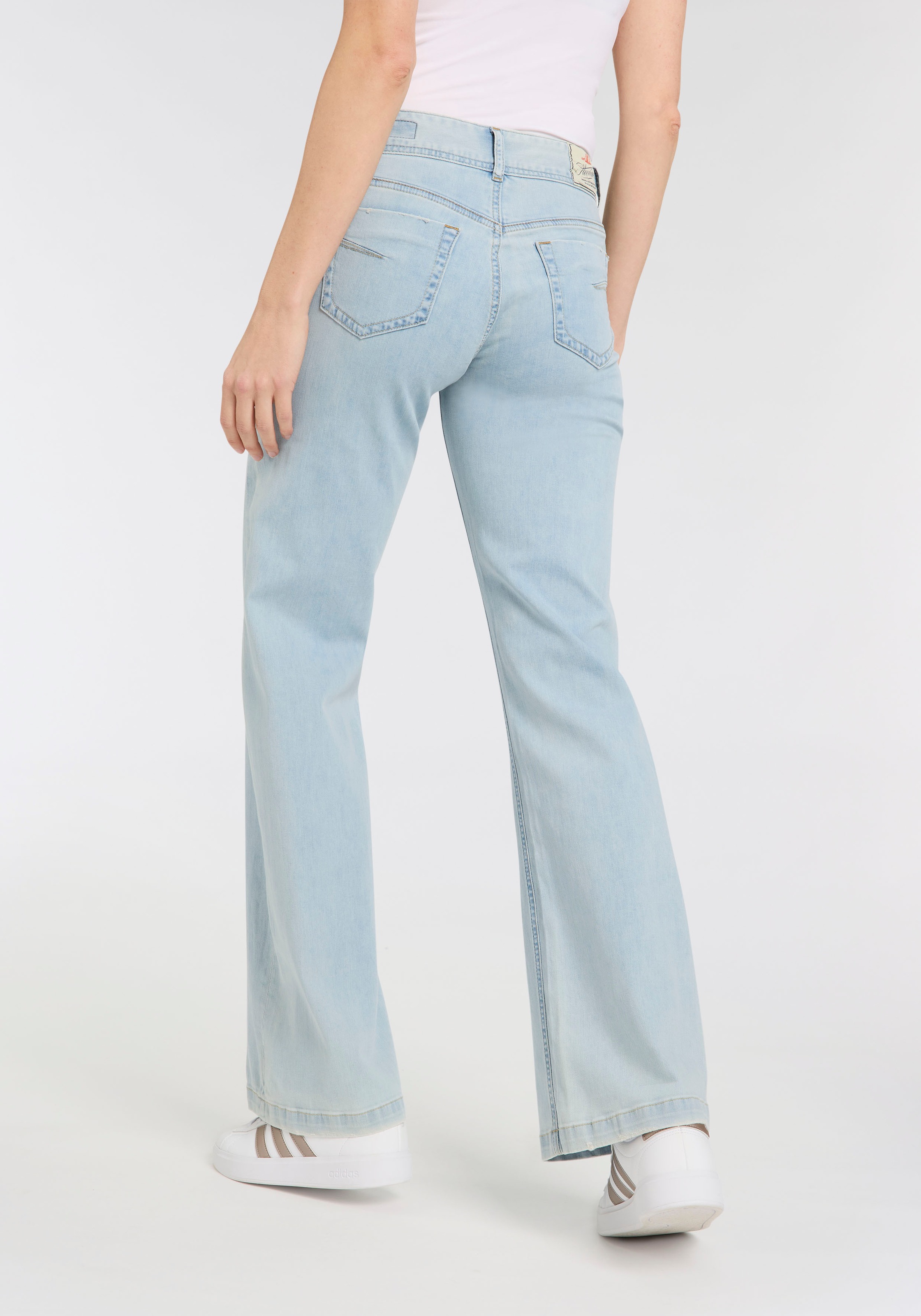 Herrlicher 5-Pocket-Jeans "Edna Recycled Denim Light", im Flared Fit günstig online kaufen