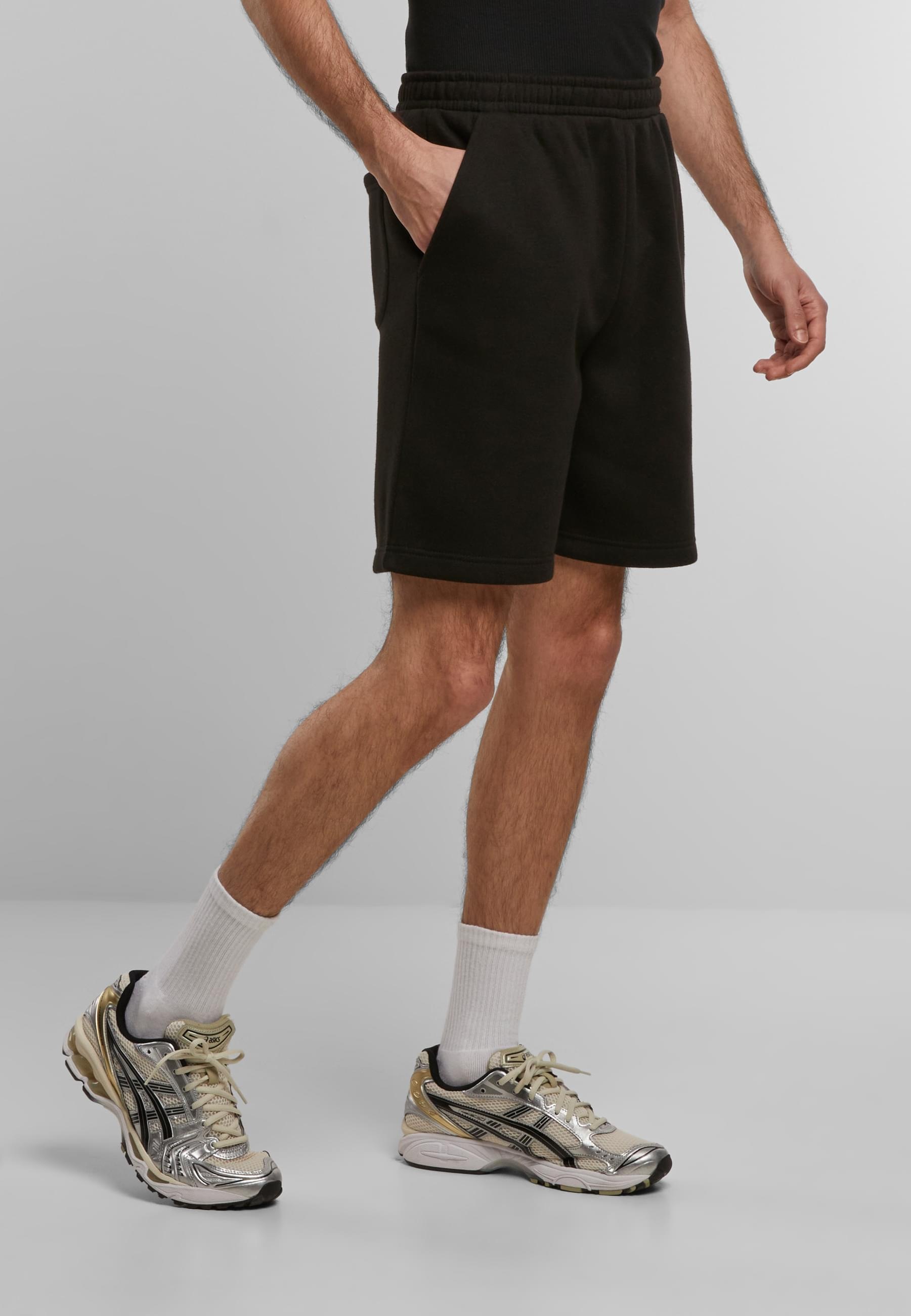 URBAN CLASSICS Sweatshorts »Urban Classics Basic Essential Sweatshorts«, (1 tlg.)