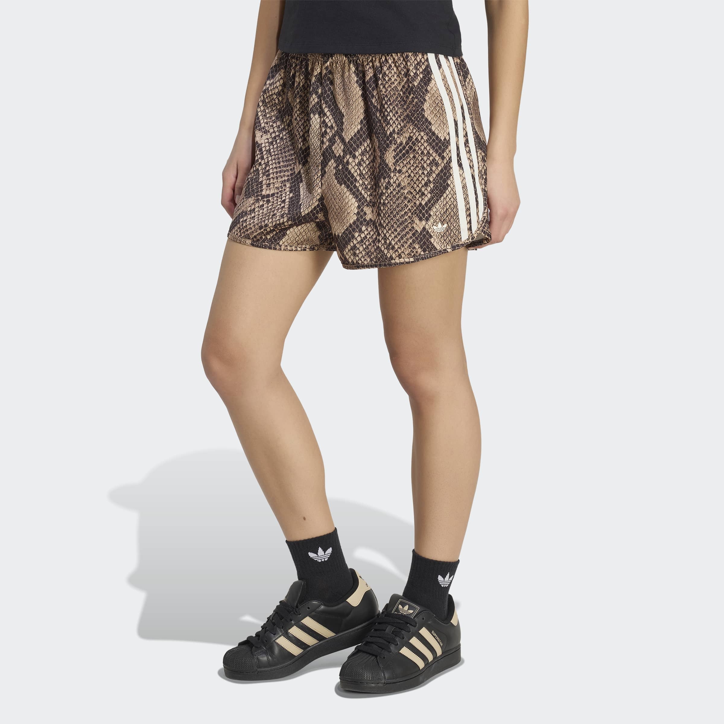 adidas Originals Shorts "STN" für Erwachsene, enger Schnitt, aus Polyester