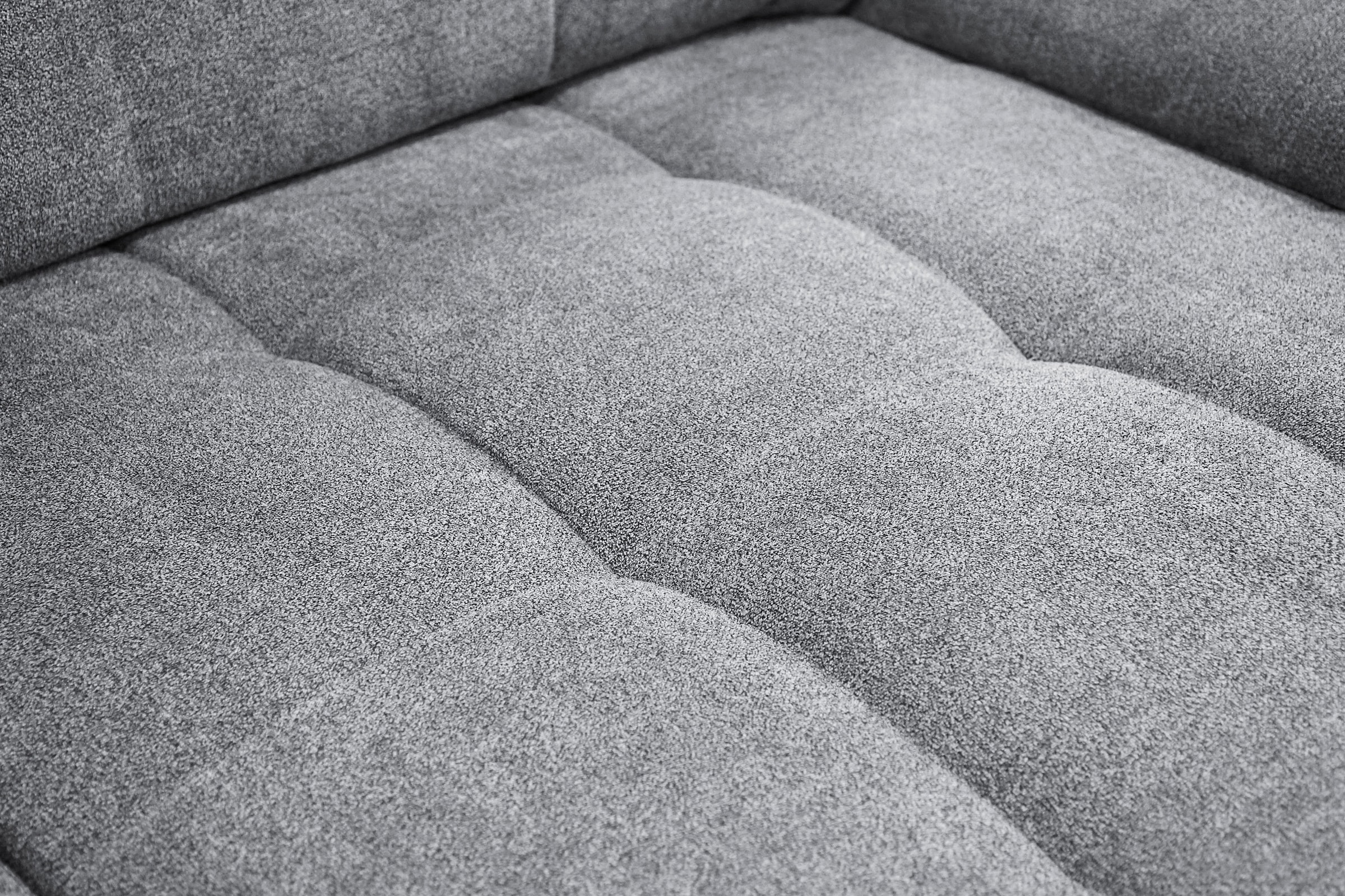 WERK2 Ecksofa Carmen, Sofa, Eckcouch mit Schlaffunktion, Bettkasten und Sitztiefenverstellung