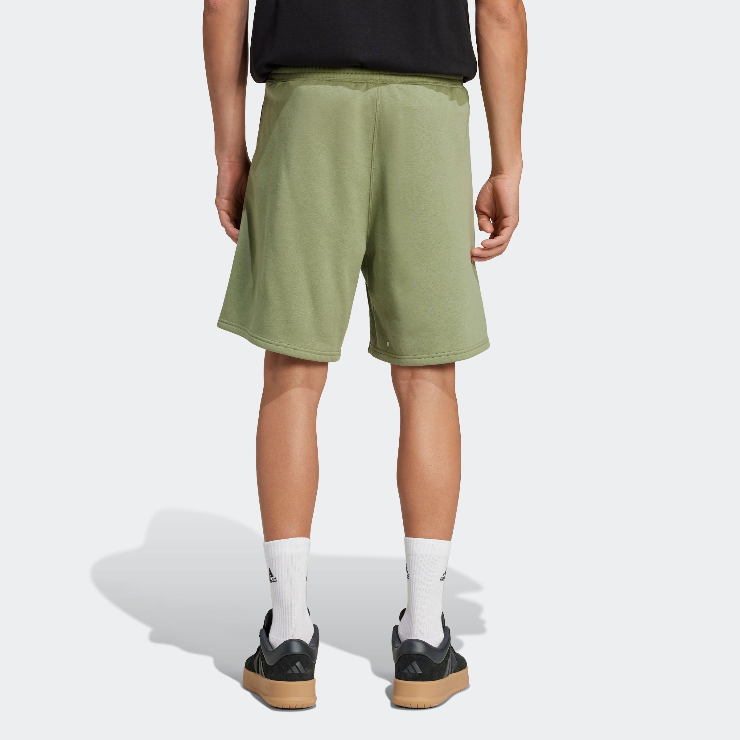 adidas Sportswear Shorts »M A SZN FL SHO«, (1 tlg.)