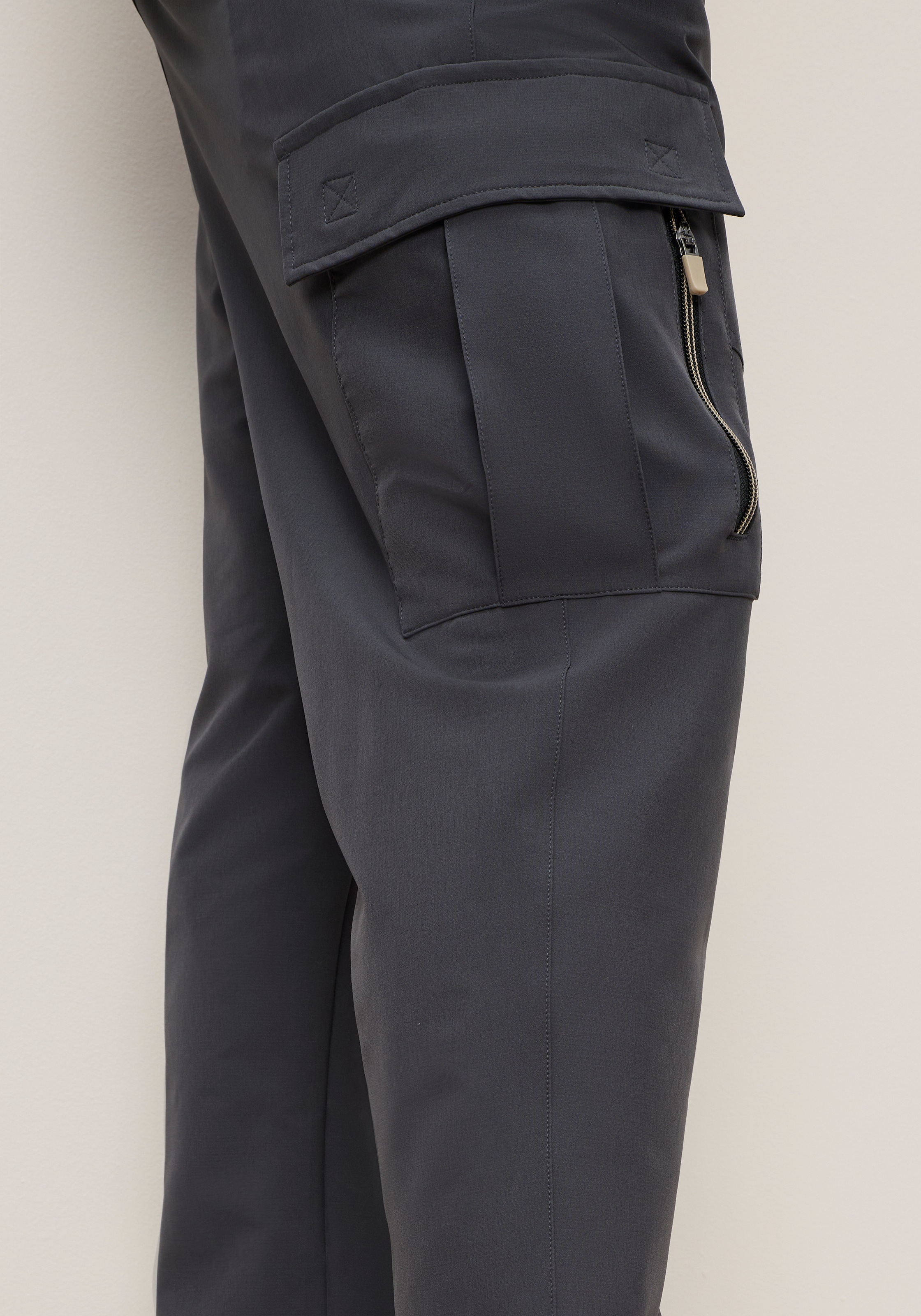 KangaROOS Cargohose  mit elastischem Bund, Regular Fit, aus Webmaterial