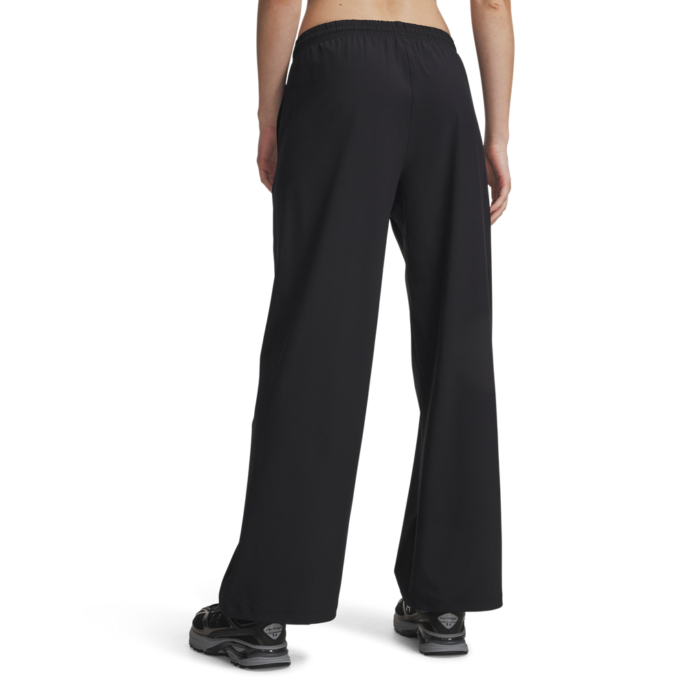 Under Armour® Trainingshose »RIVAL WOVEN PANT«  sportlicher Stil, aus Polyester und Elasthan, auch in großen Größen