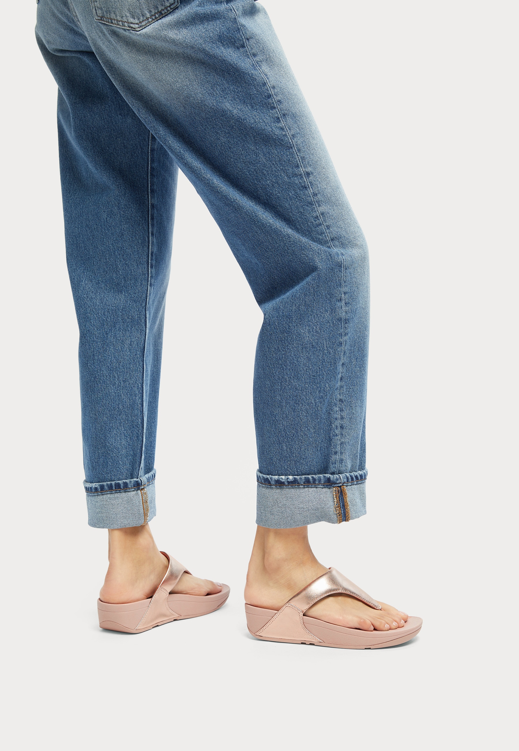 Fitflop Dianette »LULU LEATHER TOEPOST«, Pool Slides, Pantolette, Badeschuh mit Keilabsatz