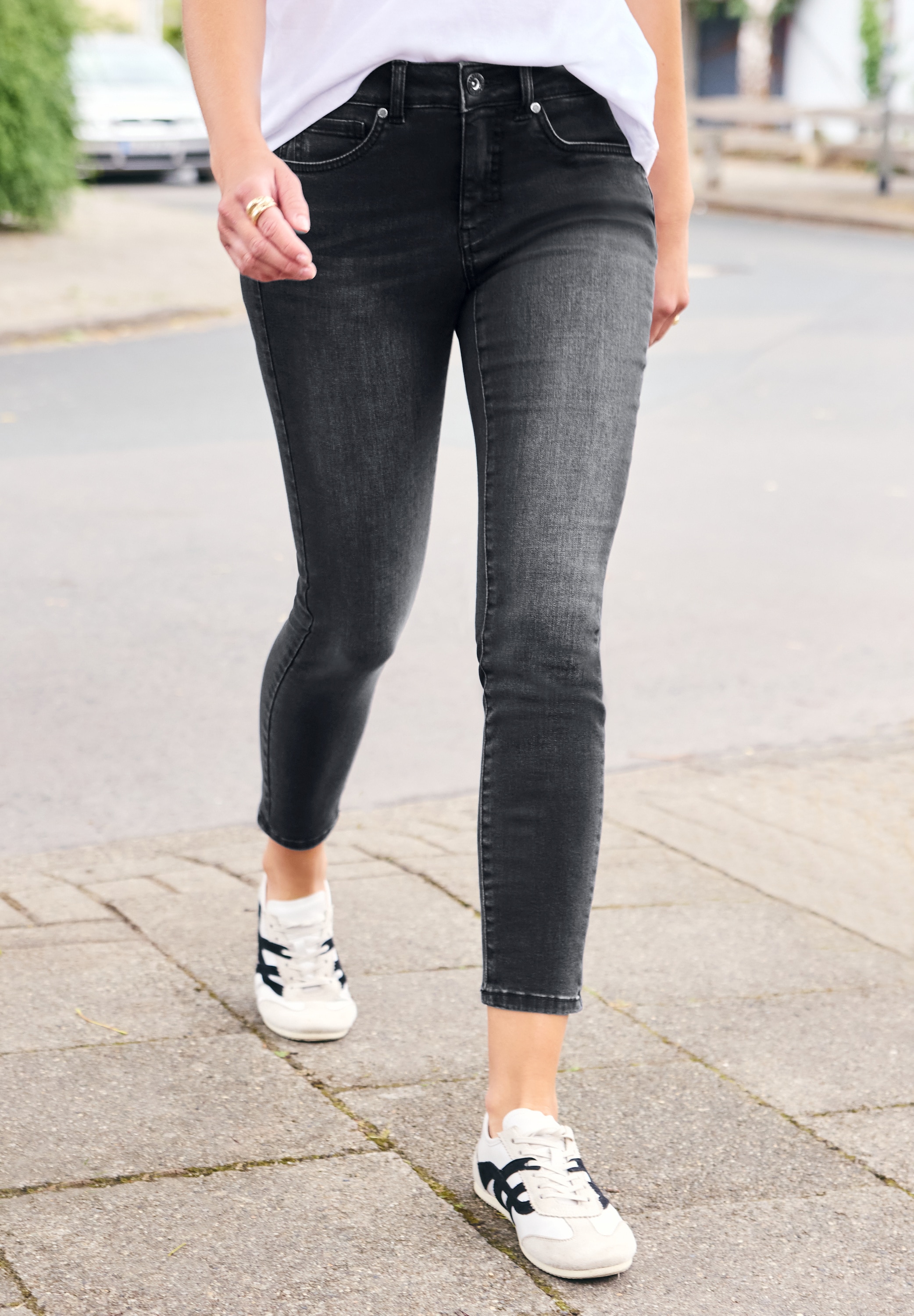 STREET ONE STUDIO Skinny-fit-Jeans 5-Pocket-Style