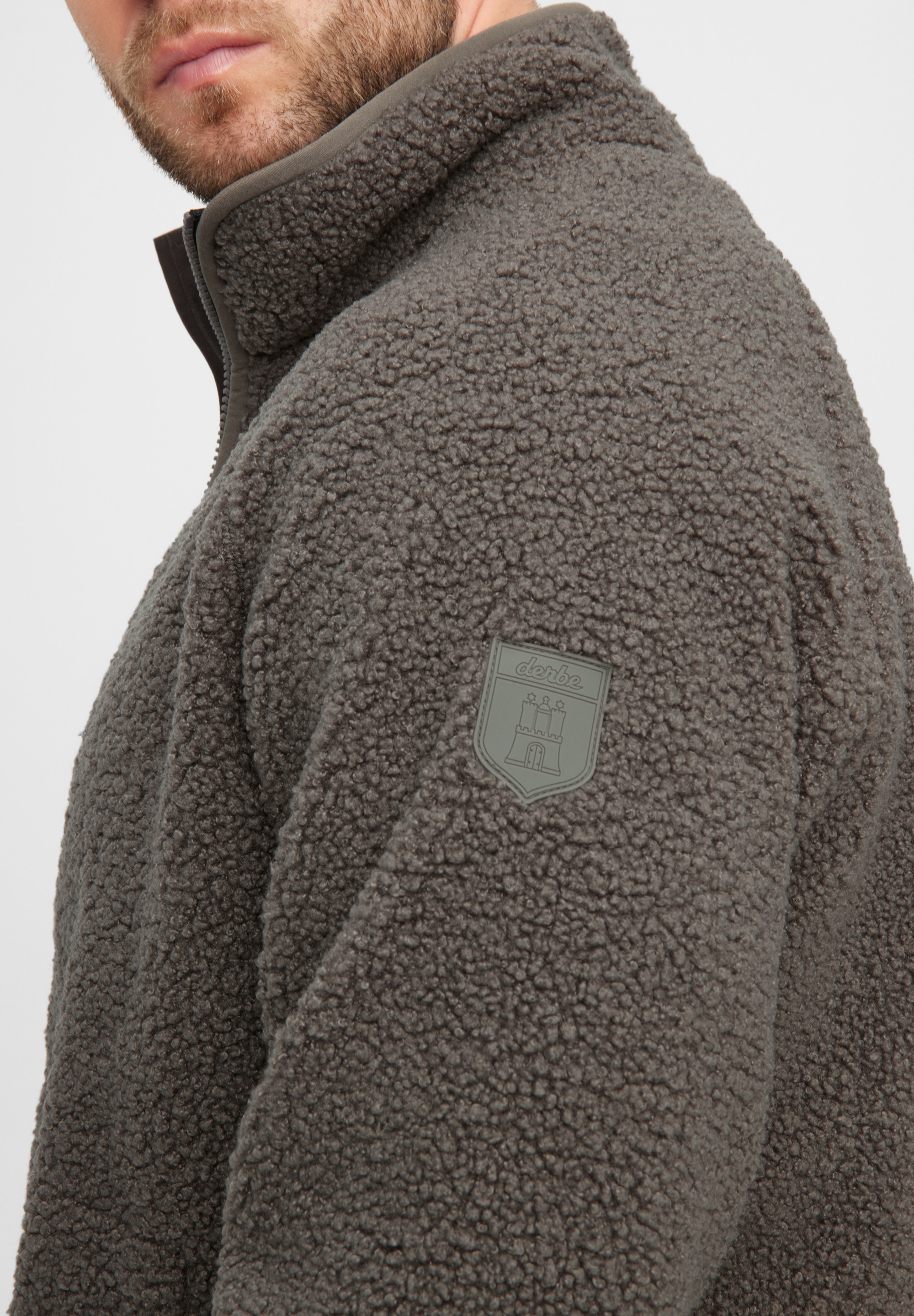 Derbe Fleecejacke »Kuschelby«, Recyceltes Fleece, Jersey innen, Taschen mit Reißverschluss