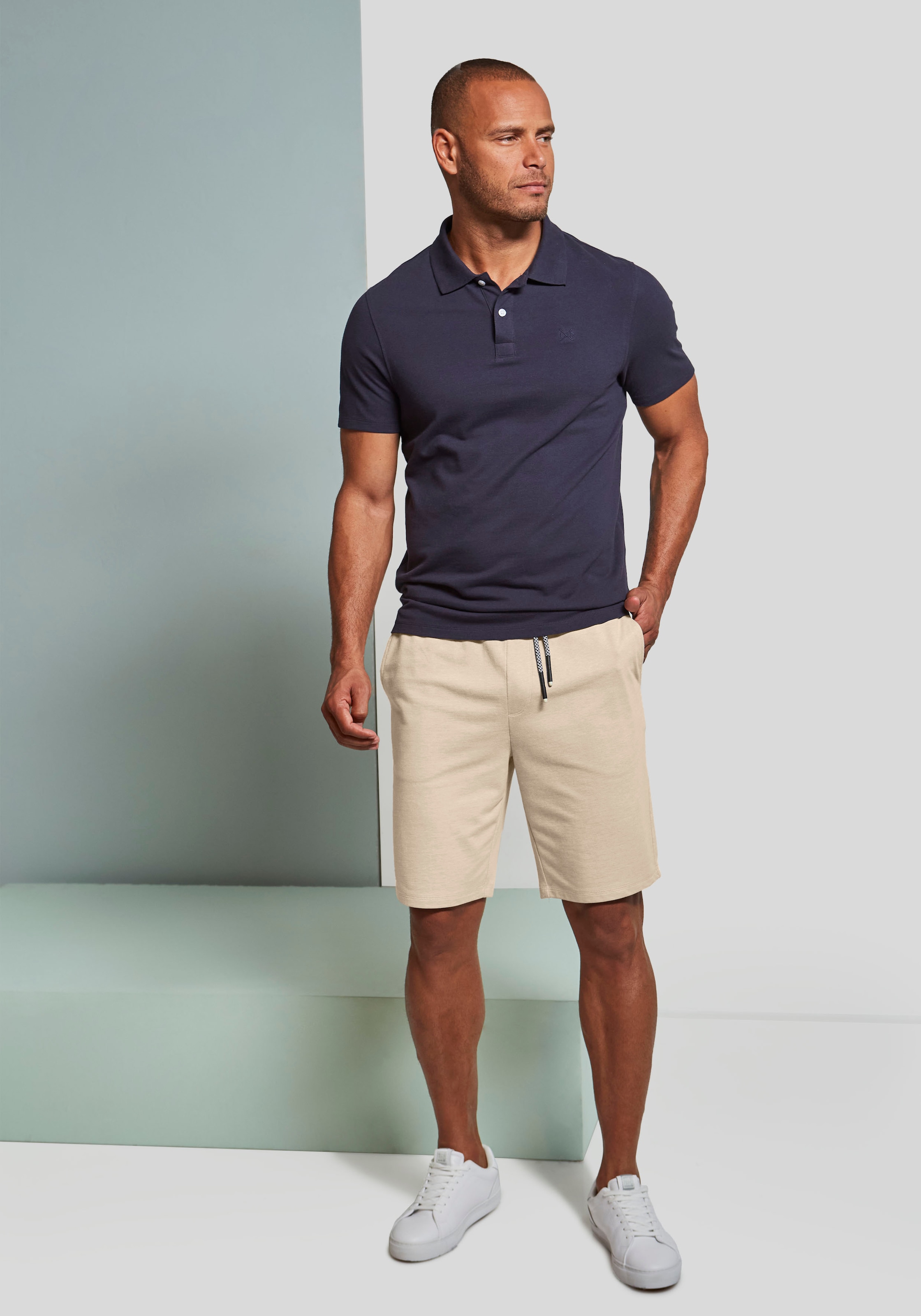 John Devin Sweatshorts »weit geschnitten«, in Melange-Optik aus Baumwoll-Mix