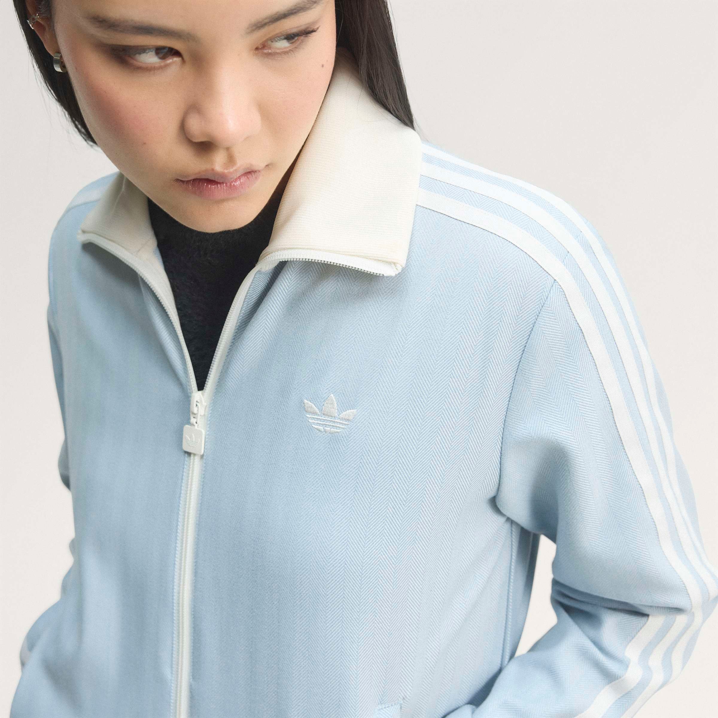 adidas Originals Outdoorjacke »CLASSIC TT« für Erwachsene, mit sportlichem Stil