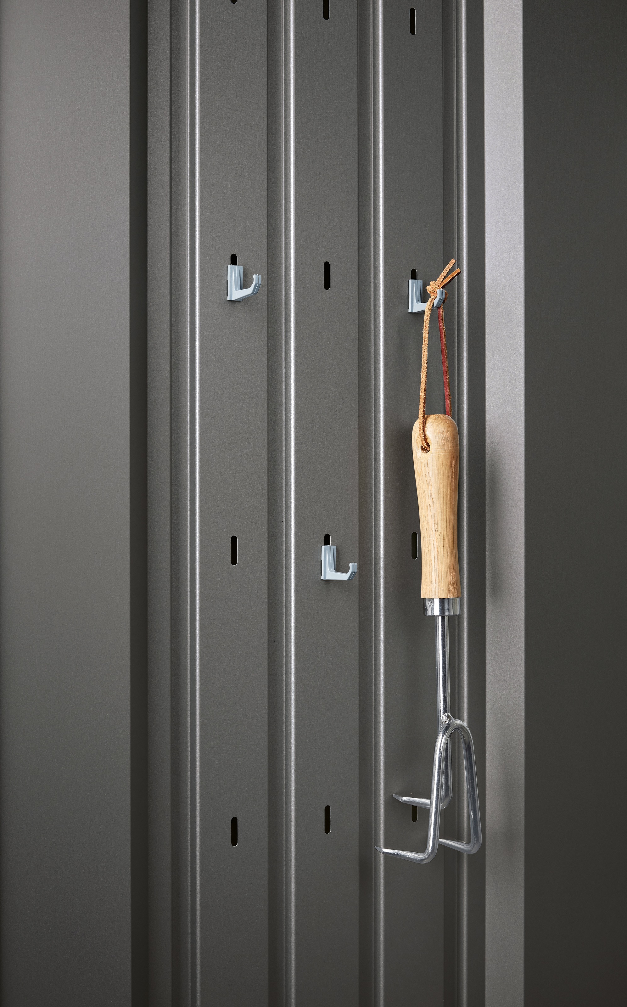 Biohort Mehrzweckschrank »Romeo Gr. L high, verschiedene Farben«, 132x87x181 cm, der ideale Terrassenschrank aus Metall