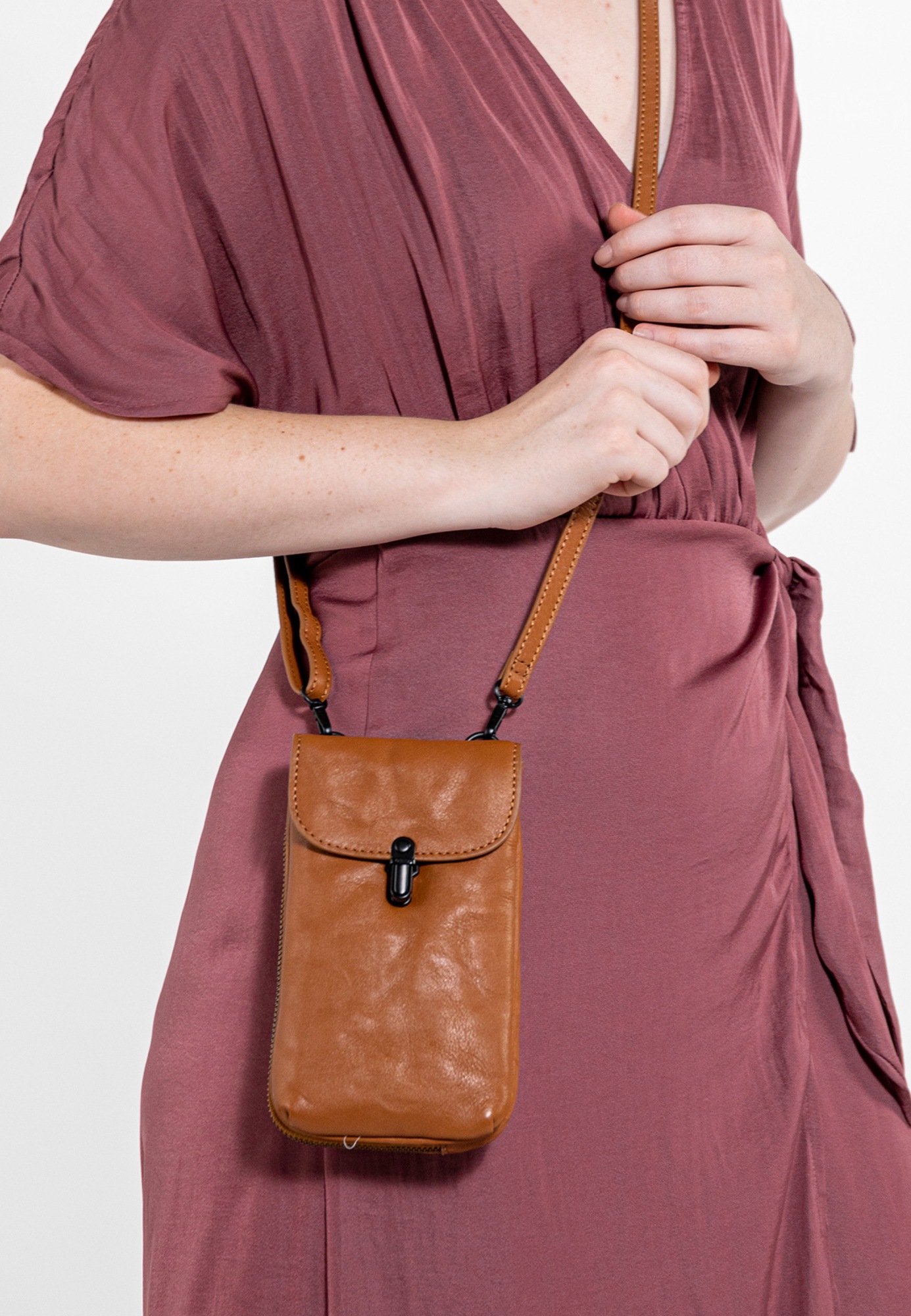 aunts & uncles Handytasche »Phone bag Mrs. Lemon Twist«