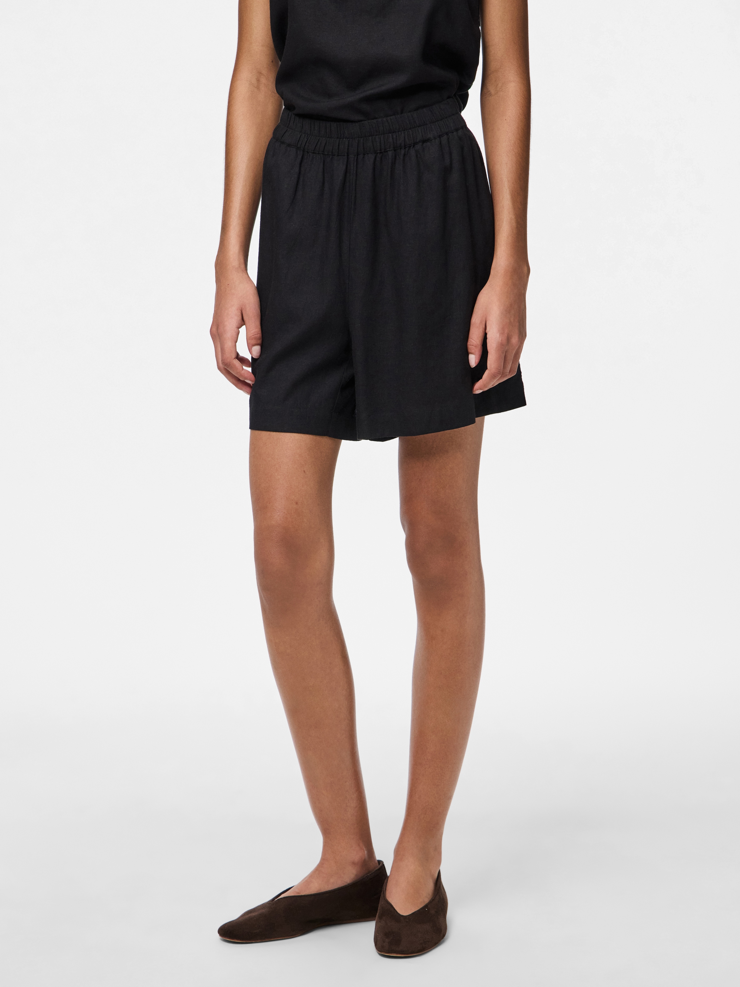 pieces Shorts "PCPIA MW SHORTS WVN NOOS", mit Leinen günstig online kaufen