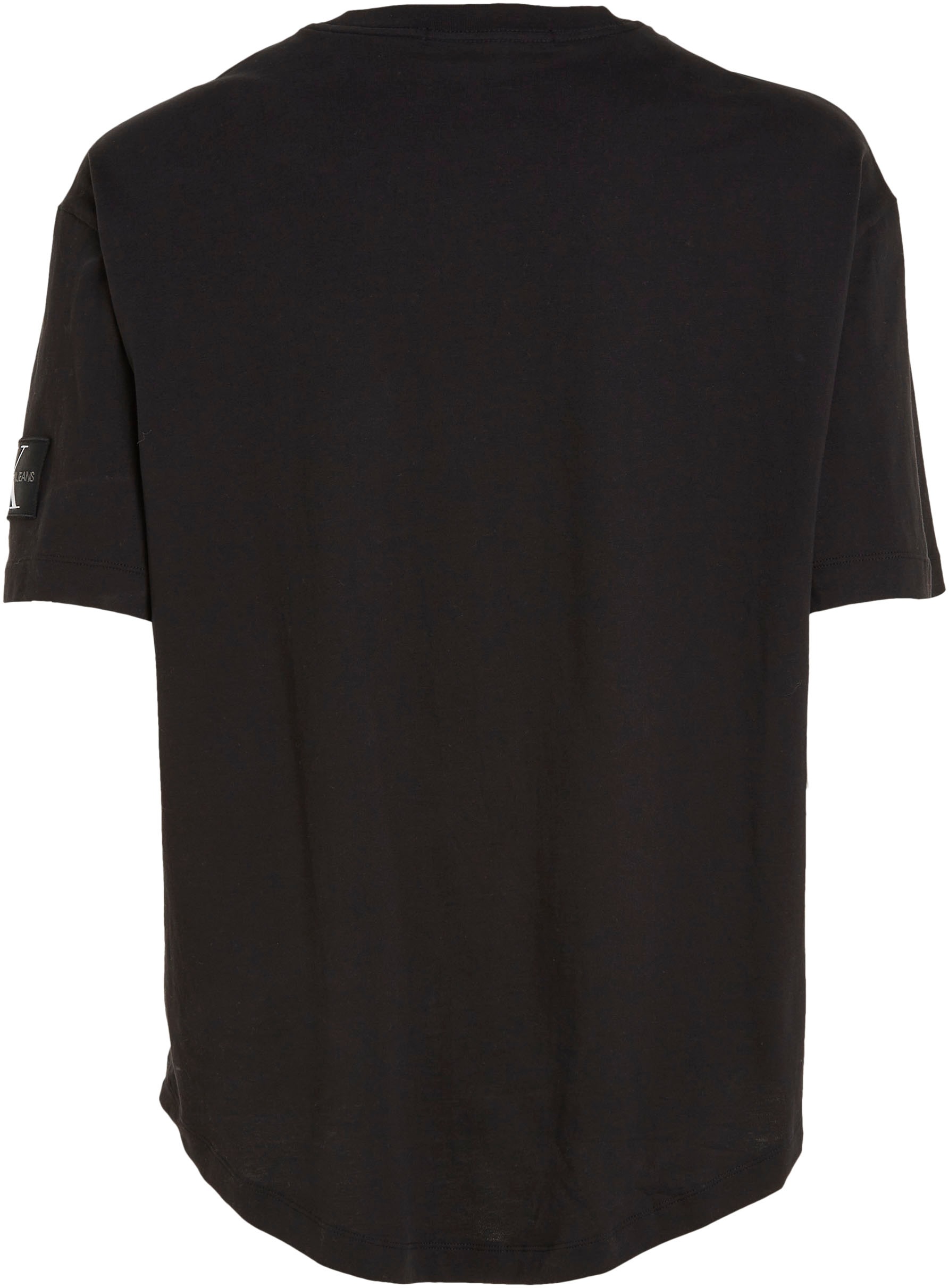 Calvin Ärmel | T-Shirt kaufen ▷ dem BADGE »MONOLOGO OVERSIZED auf Klein mit Calvin BAUR Logo-Badge Jeans Klein TEE«,