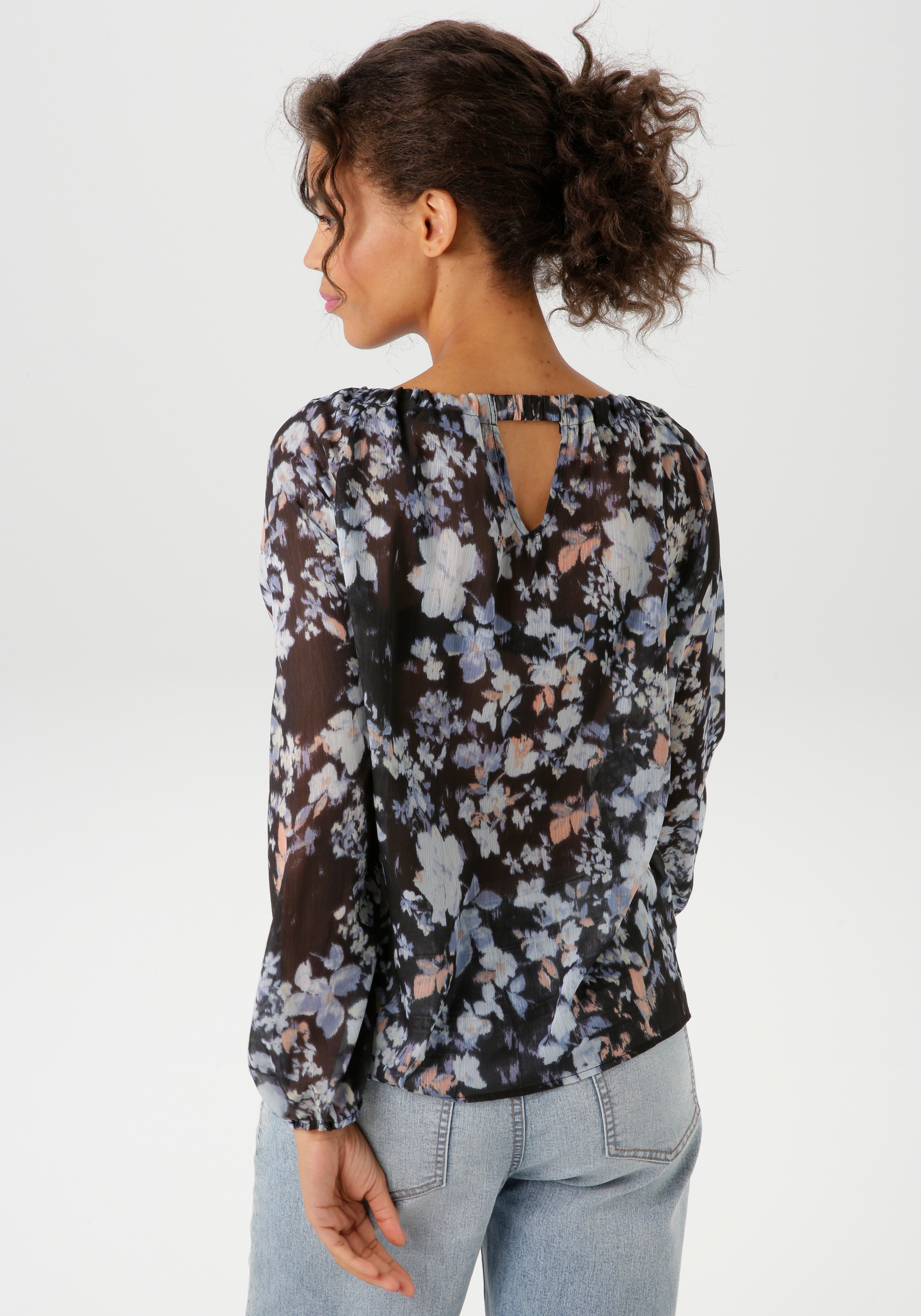 Aniston CASUAL Schlupfbluse, mit raffiniertem Cut-Out im Rücken günstig online kaufen