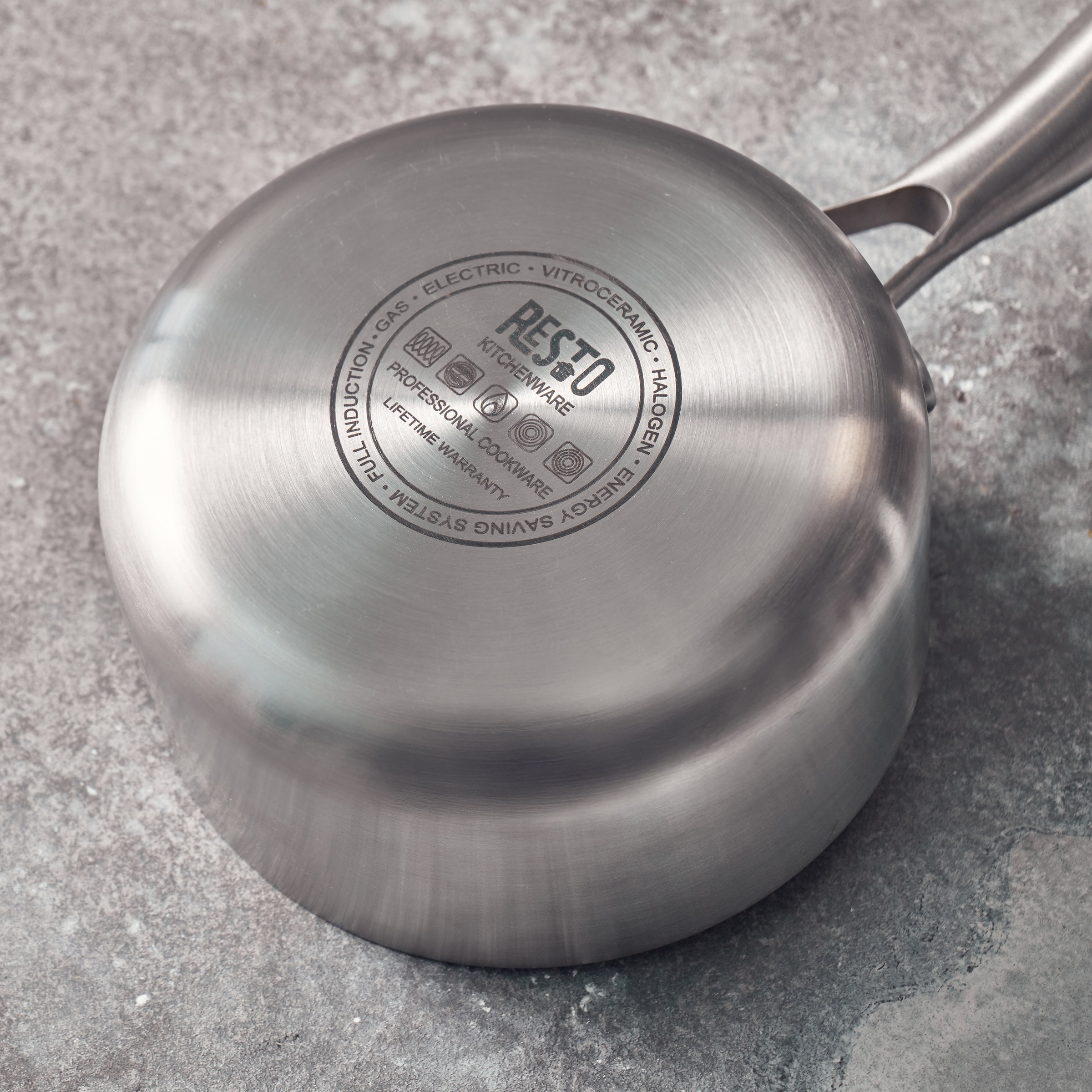 RESTO Kitchenware Kasserolle »CORVUS Soßentopf, TRI-PLY- Aufbau – 3-lagige Konstruktion« 1 tlg. Aluminium | Edelstahl 18/10
