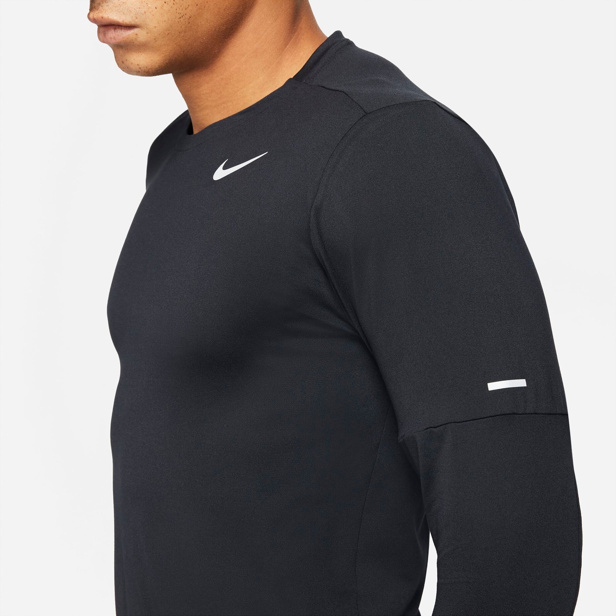 Nike Laufshirt »Dri-FIT Element Men's Running Crew«
