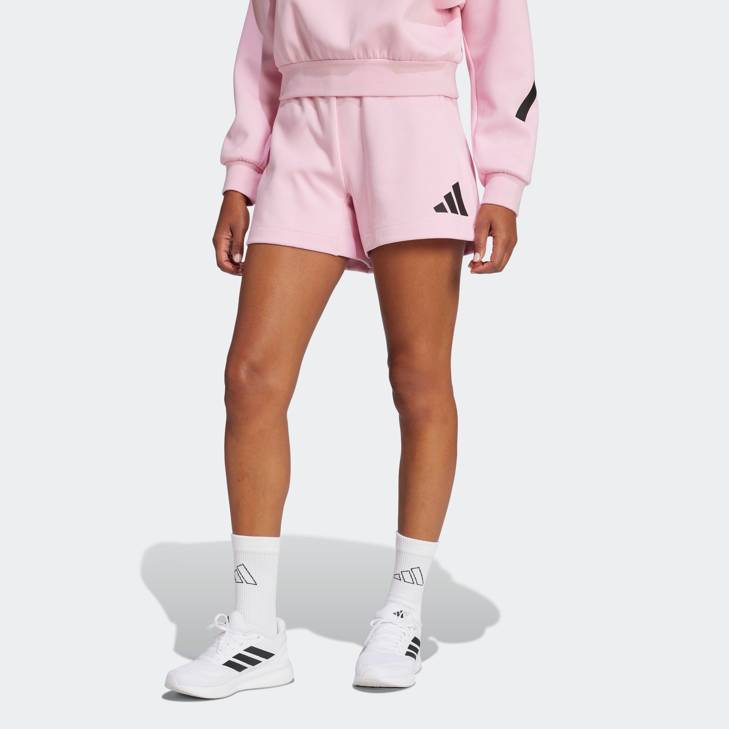 adidas Sportswear Shorts "W Z.N.E. SHORT", (1 tlg.) günstig online kaufen