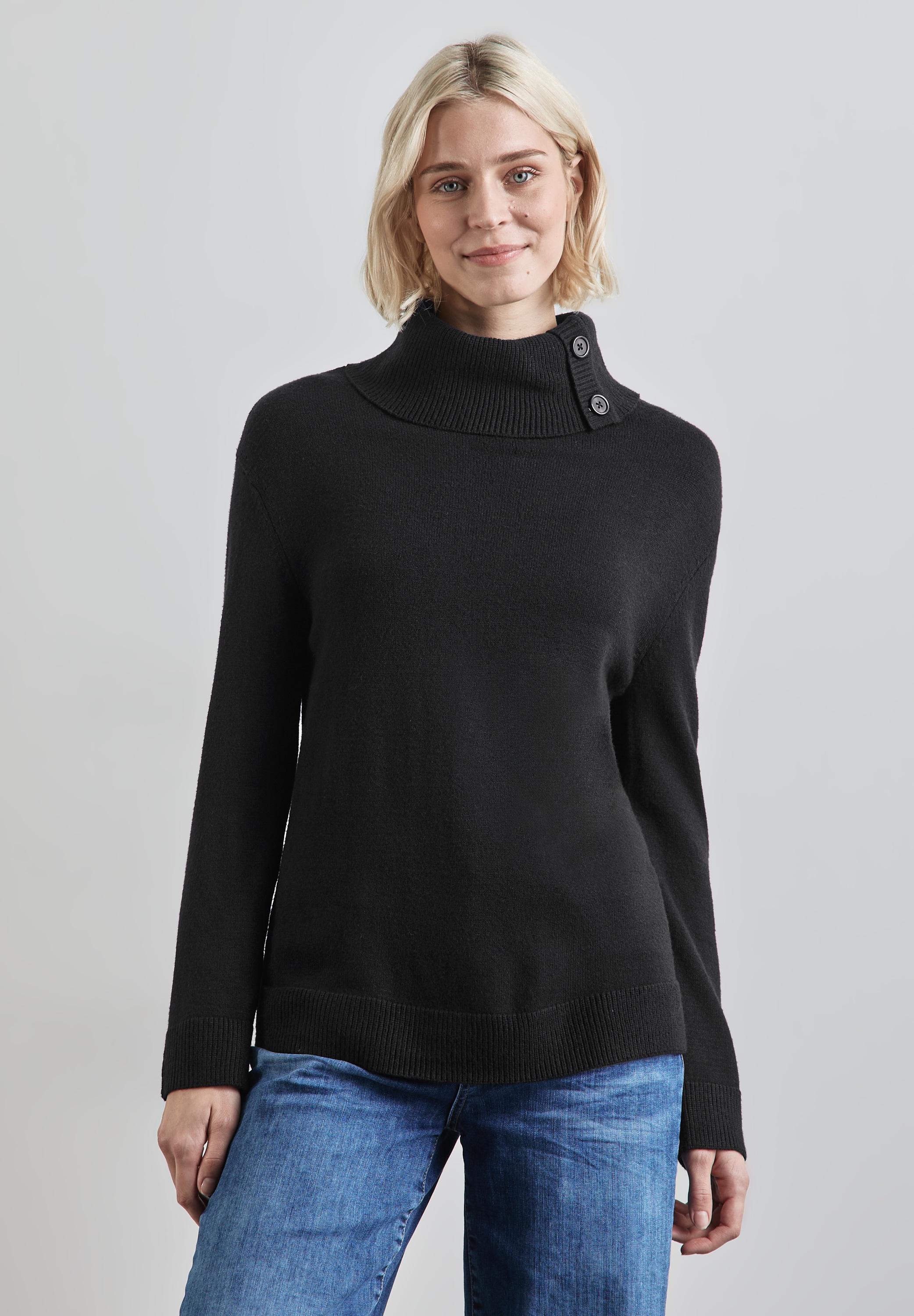 STREET ONE Rollkragenpullover, mit Knopf Details