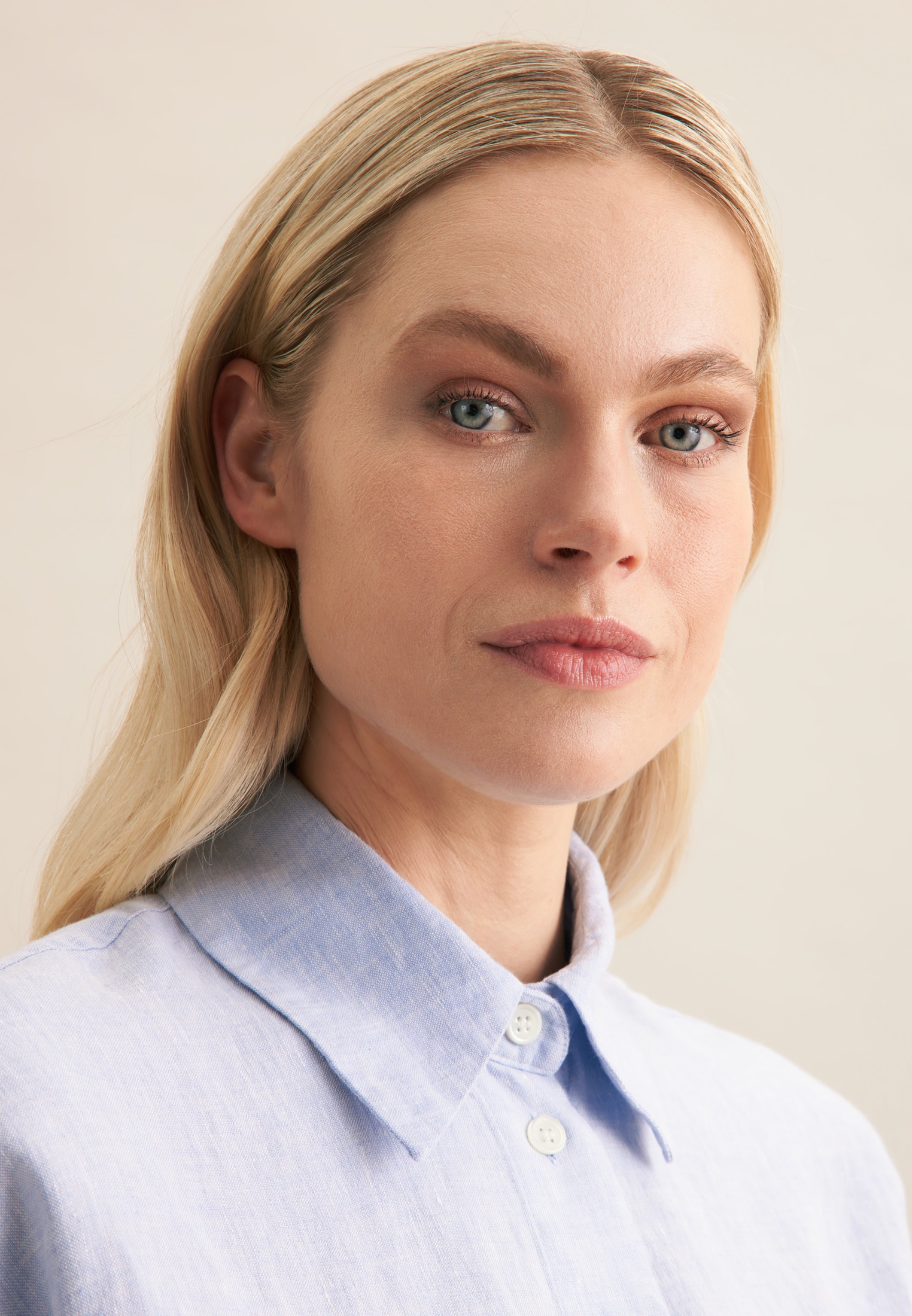 Thumbnail - seidensticker Hemdbluse "Schwarze Rose" 1/1 Extra extra kurz Uni