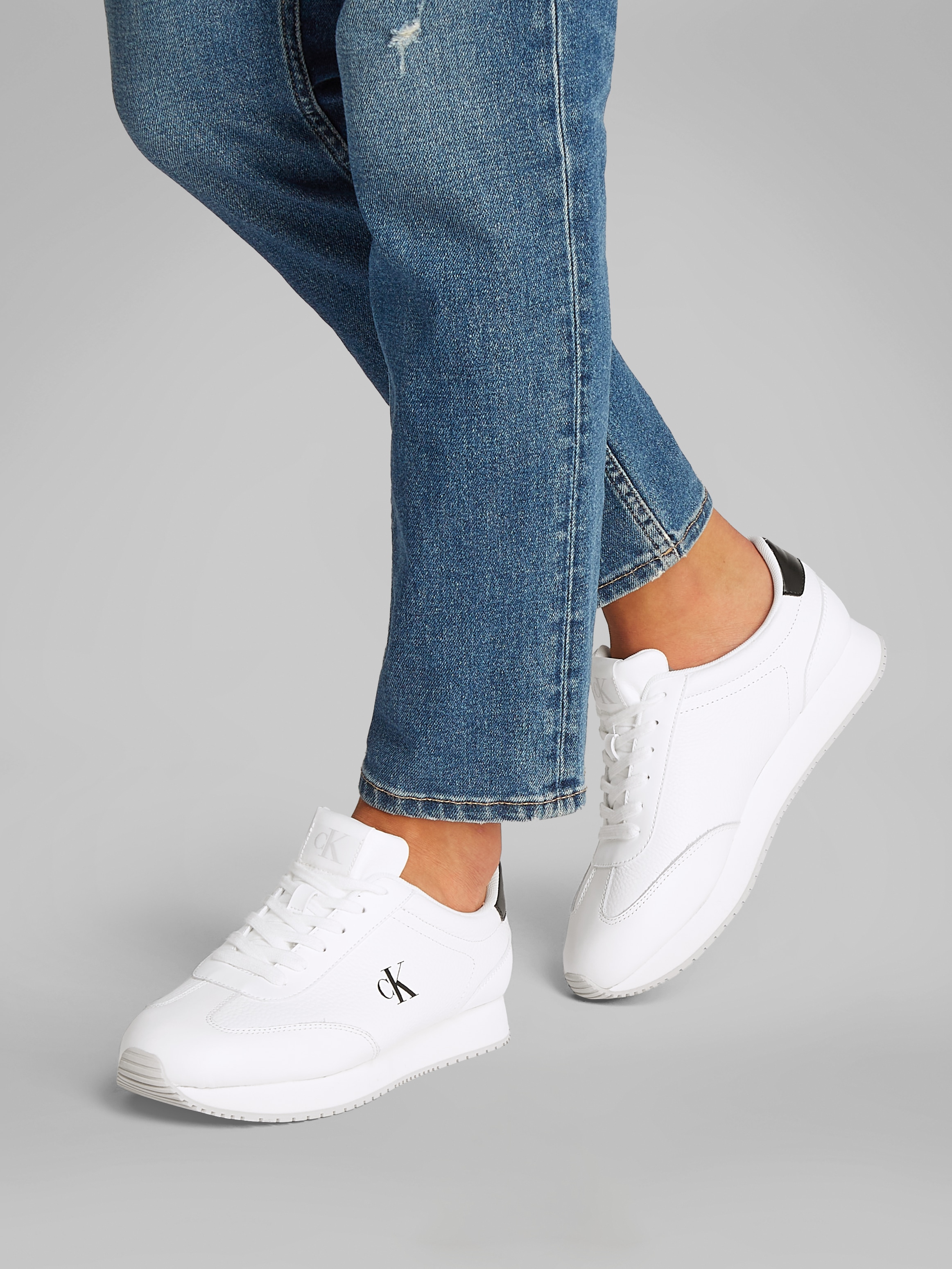 Calvin Klein Jeans Plateausneaker »RUNNER LACEUP TC«, Freizeitschuh, Halbschuh, Schnürschuh mit Kontrast-Logo