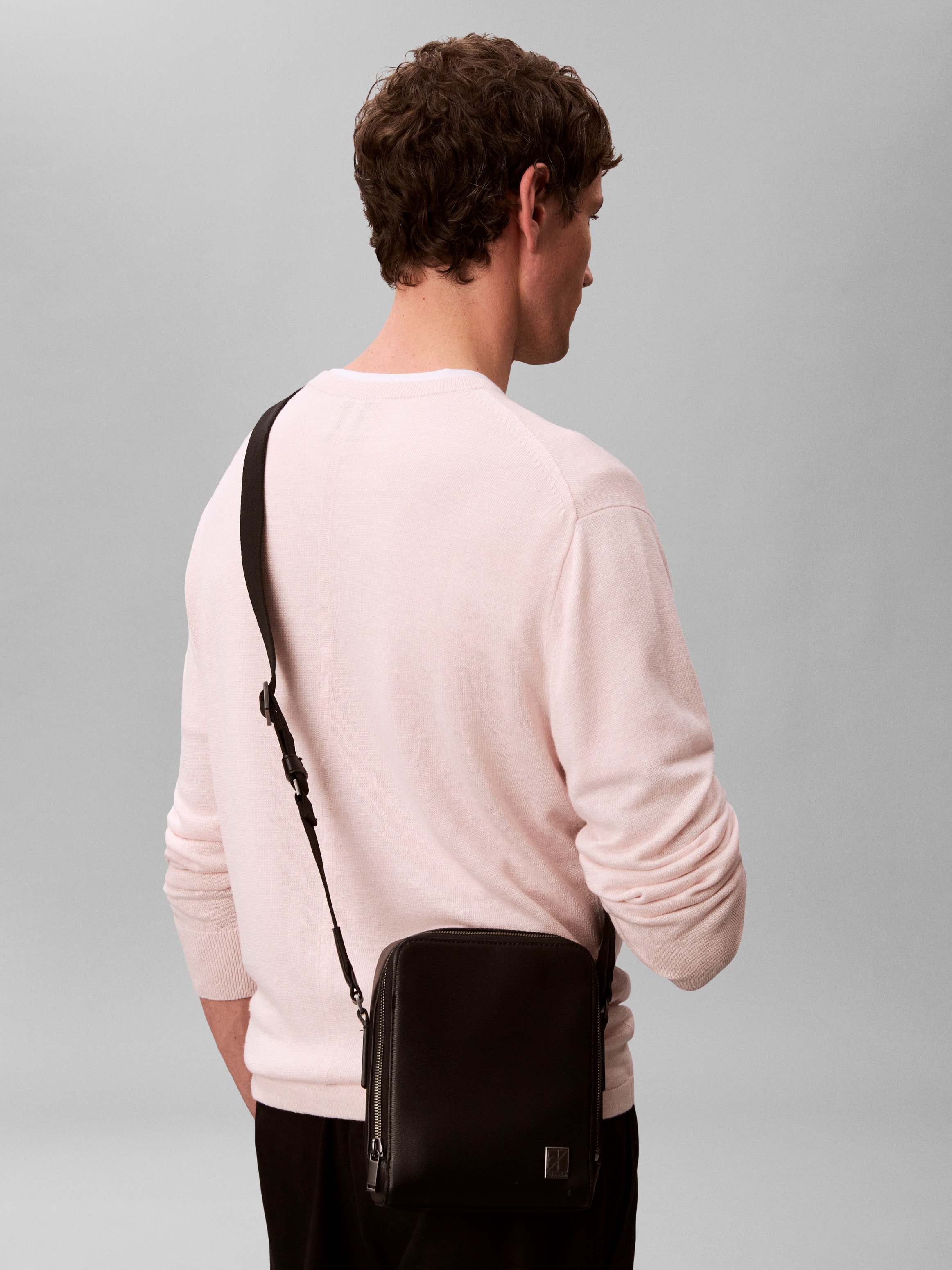 Calvin Klein Umhängetasche »EMBLEM HW REPORTER« Herren Minibag, Schultertasche, Body Bag mit Reißverschluss