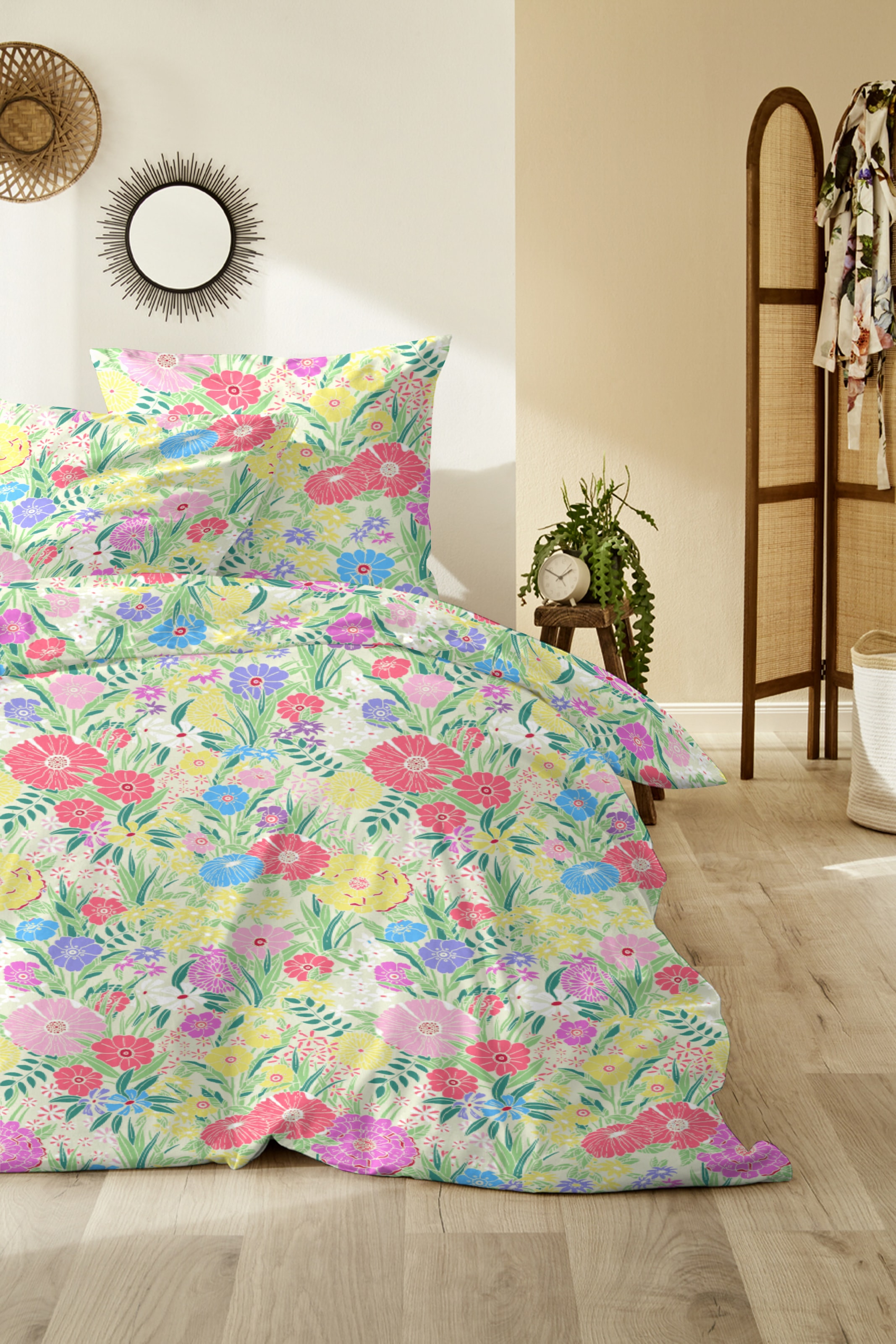 Primera Bettwäsche »Perkal-Bettwäsche Wonderful«, mit einem lebendigen Blumenmuster