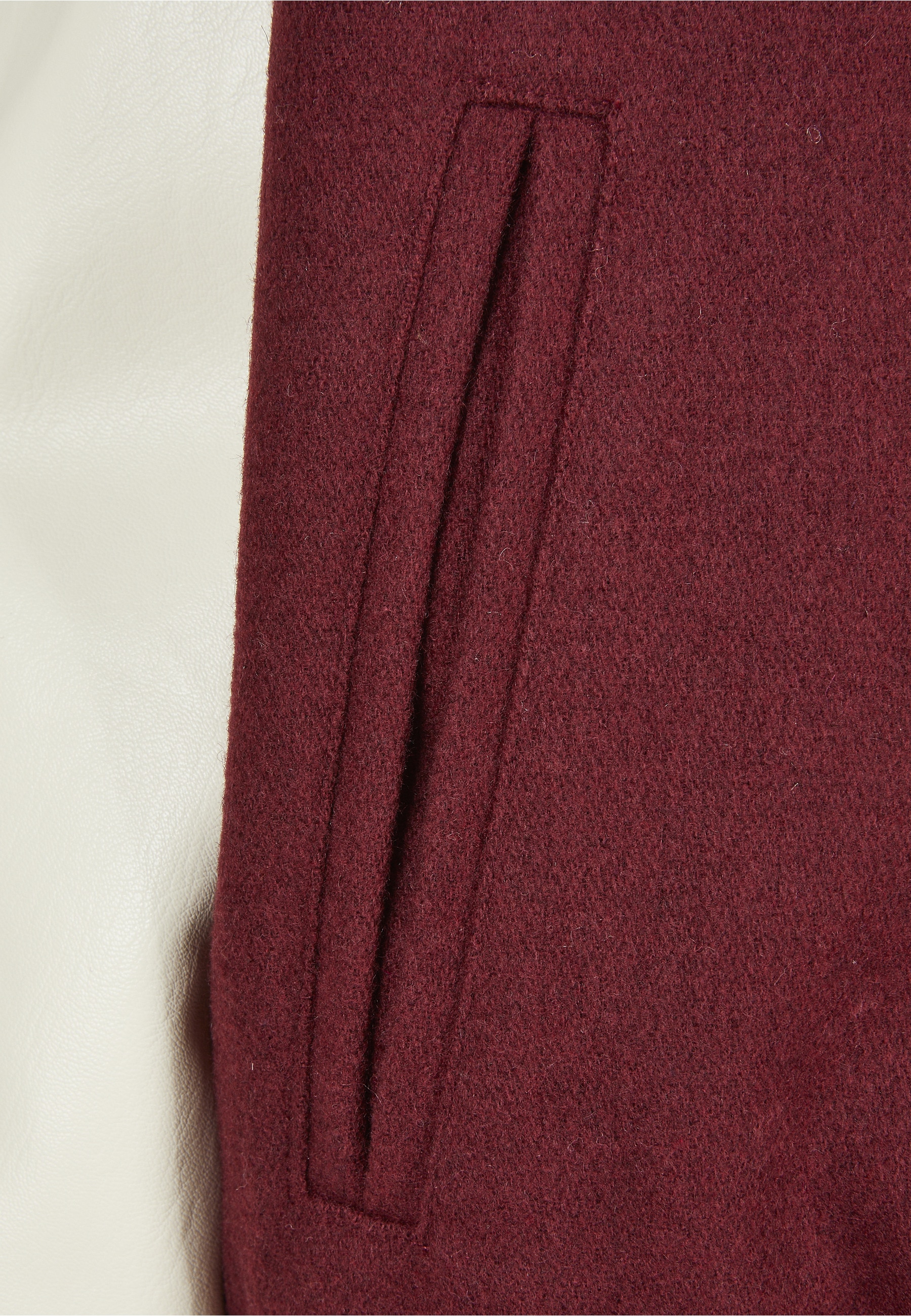 Fubu Collegejacke »Fubu Damen FW224-006-1 City 05 Varsity Jacket bordeaux/offwhite« 1 Stk. tlg. ohne Kapuze