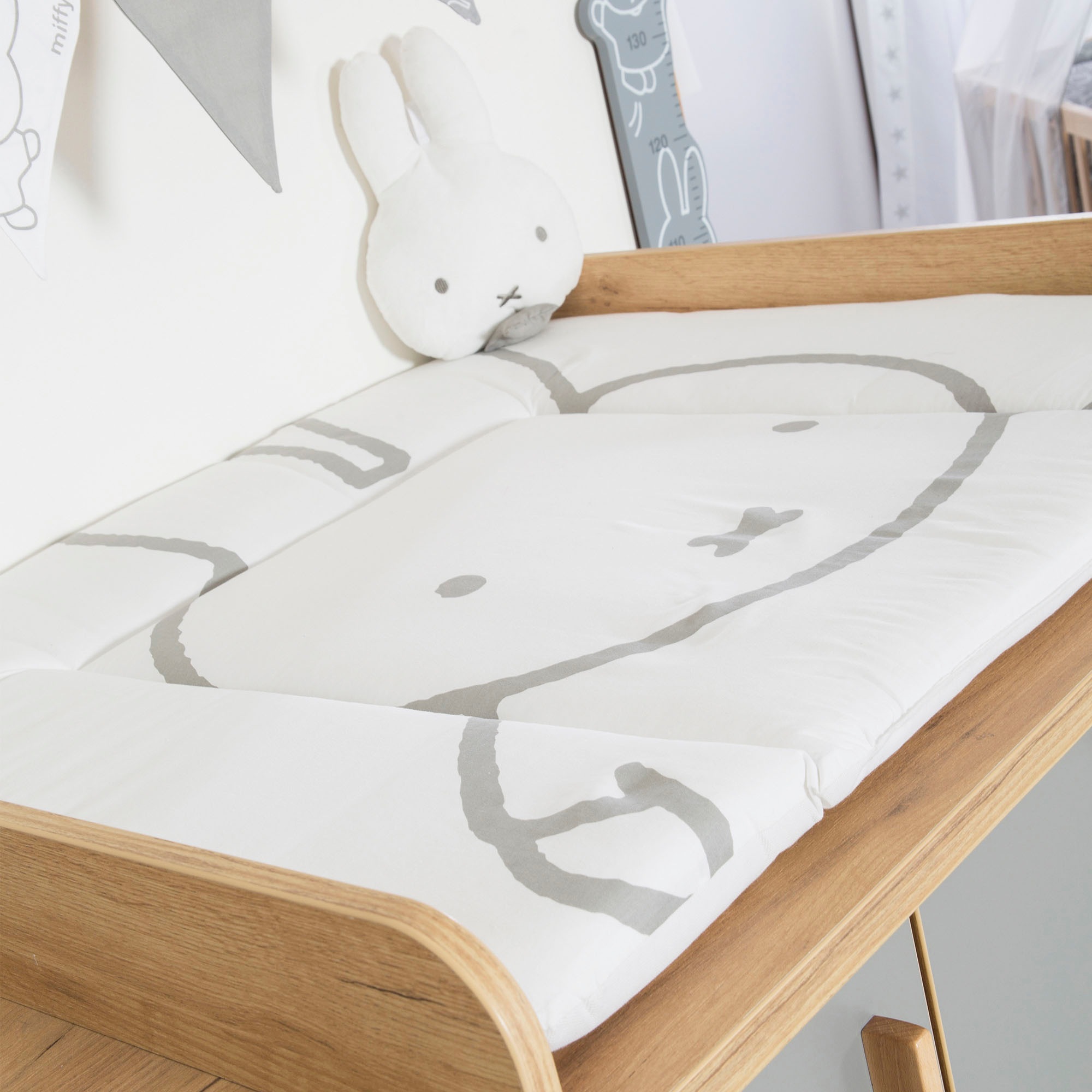 roba® Wickelauflage »miffy® Hase, weiß & grau, 85 x 75 cm«