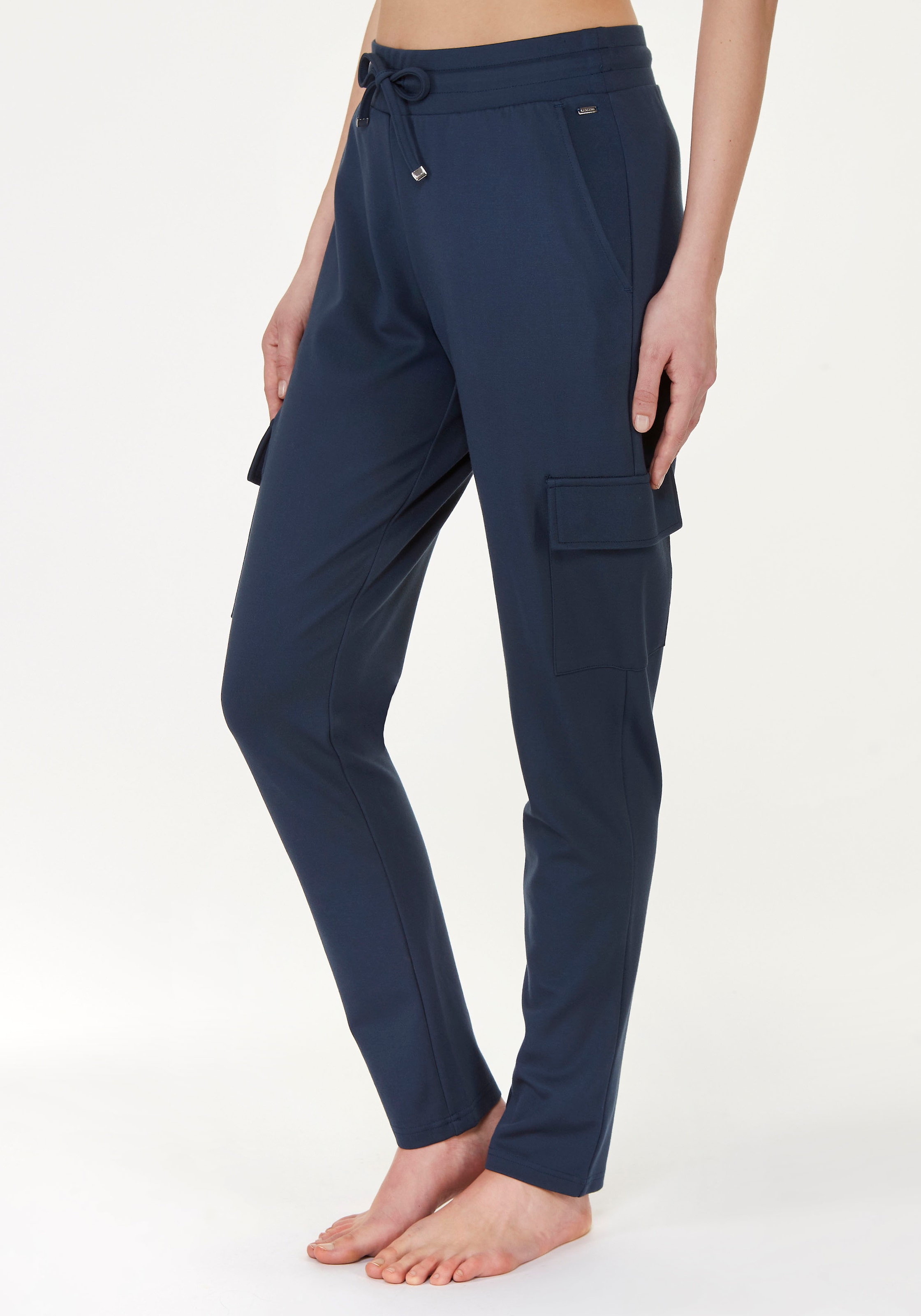 LASCANA Cargohose, in weich fließendem Material, Loungewear
