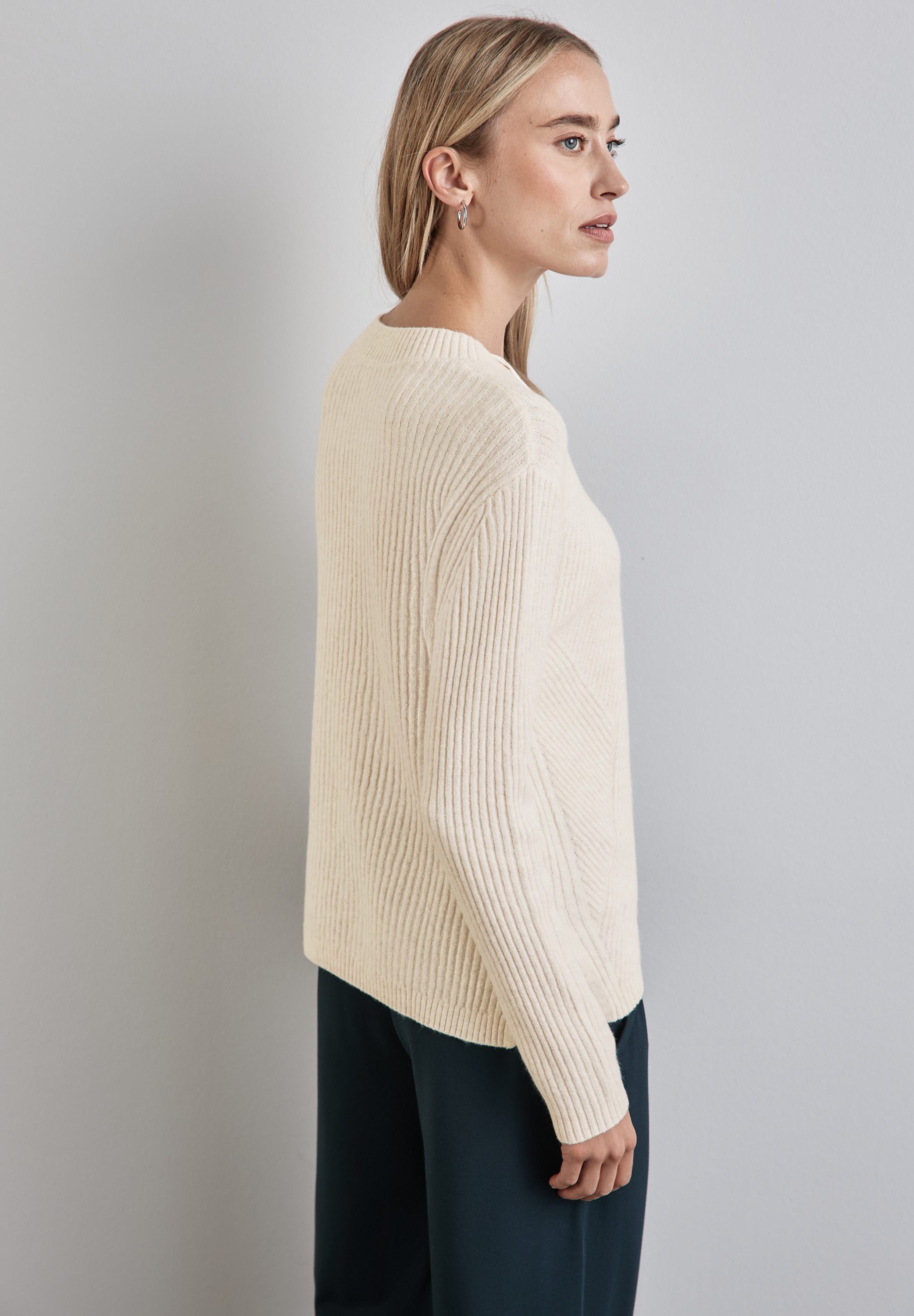 STREET ONE Strickpullover, aus softem Materialmix