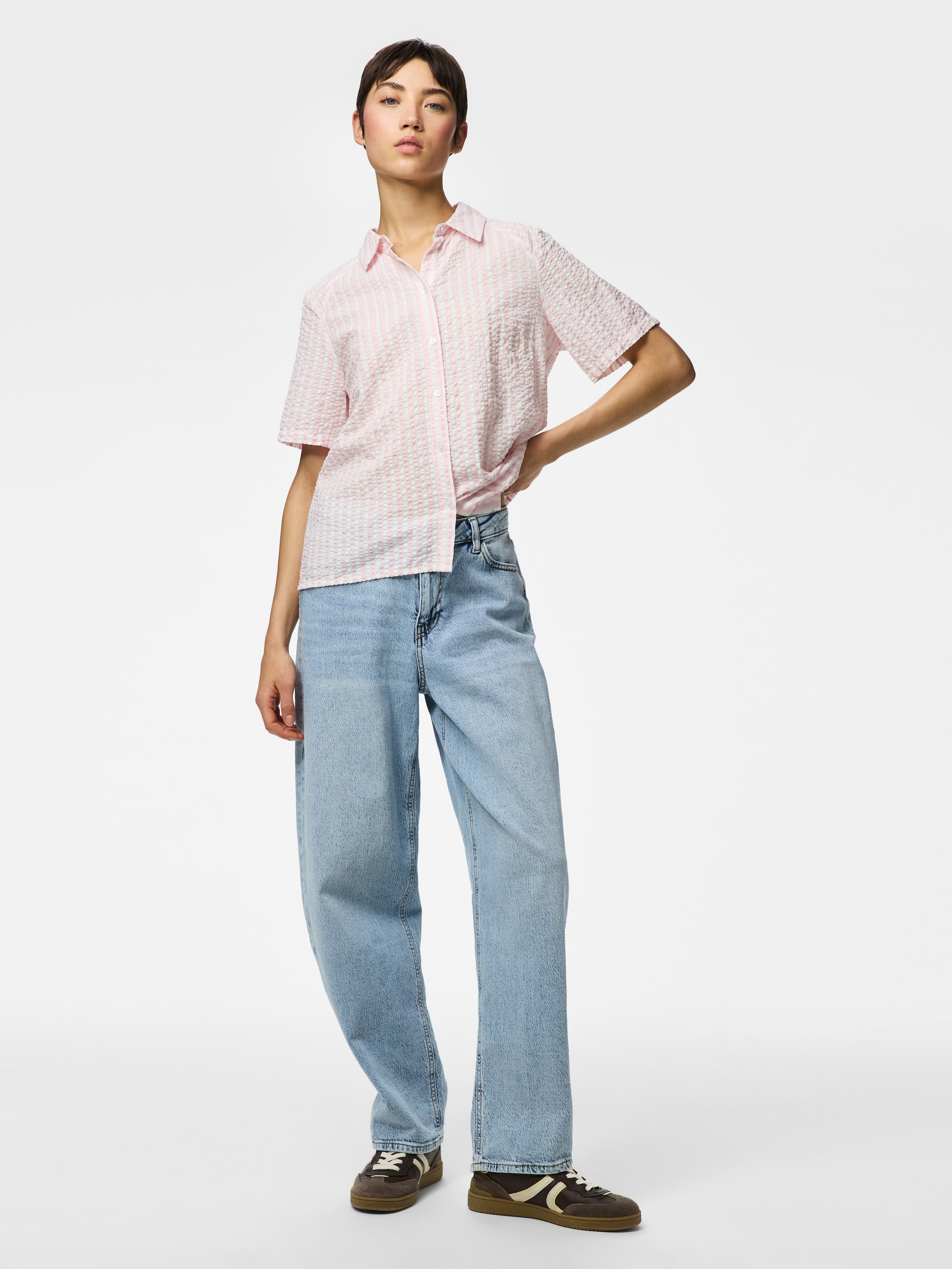 pieces Hemdbluse »PCSTINNA SS SHIRT WVN NOOS BC« mit Streifenmuster
