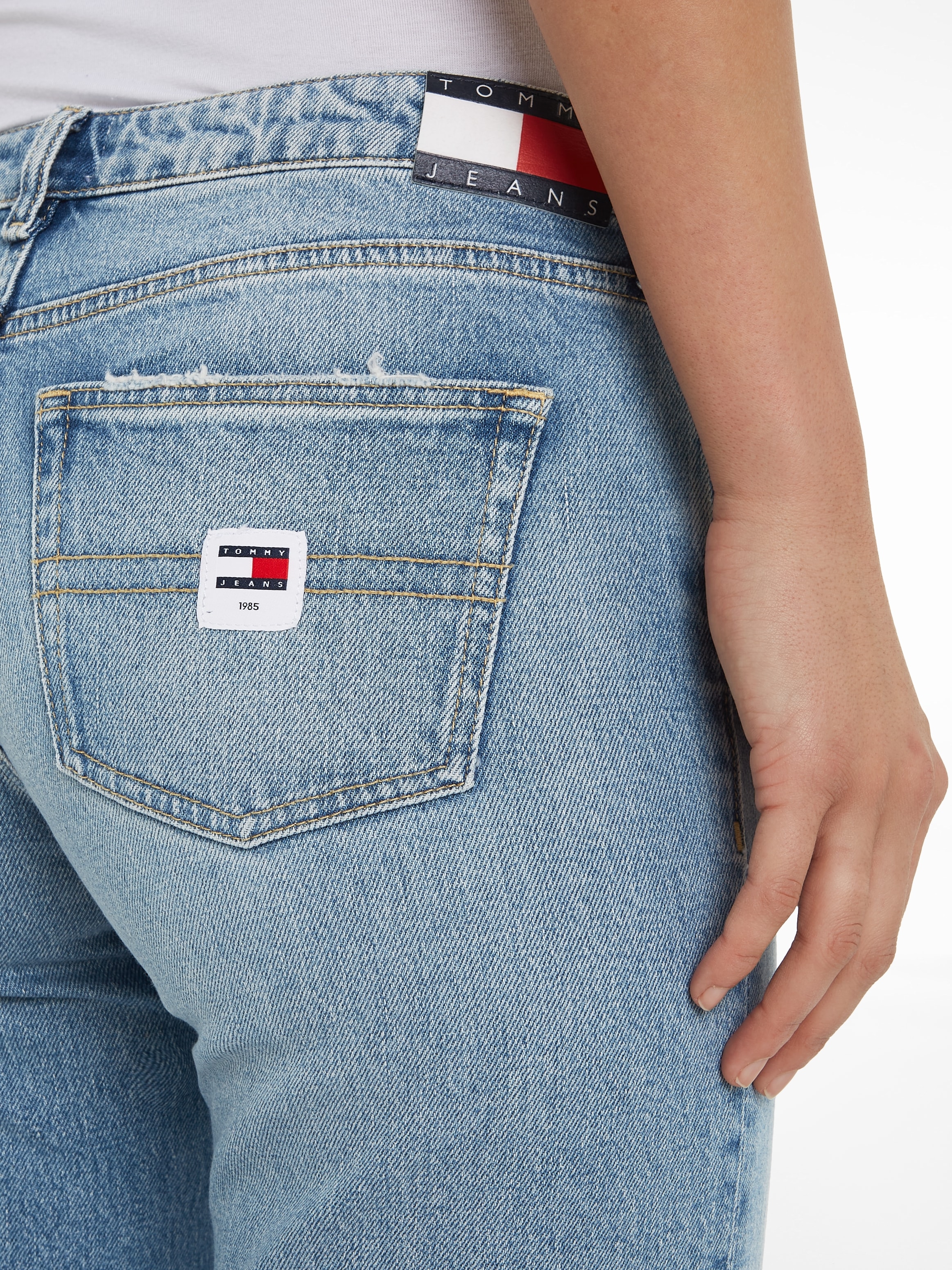 Tommy Jeans Bequeme Jeans, mit Ledermarkenlabel für bestellen | BAUR | Straight-Fit Jeans