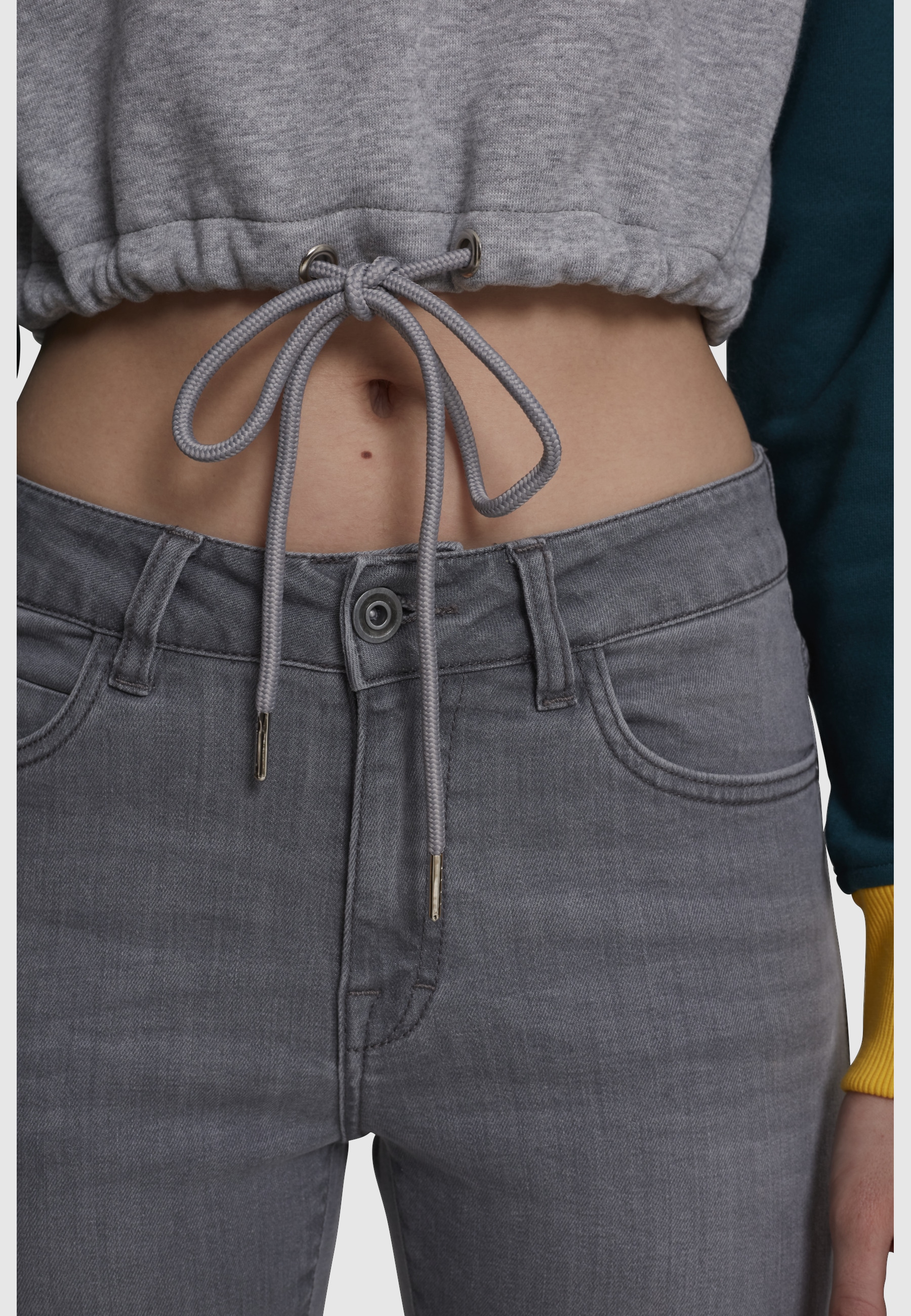 URBAN CLASSICS Sweatshirt »Urban Classics Damen Ladies Cropped 3-Tone Stripe Crew«, 1 Stk.

