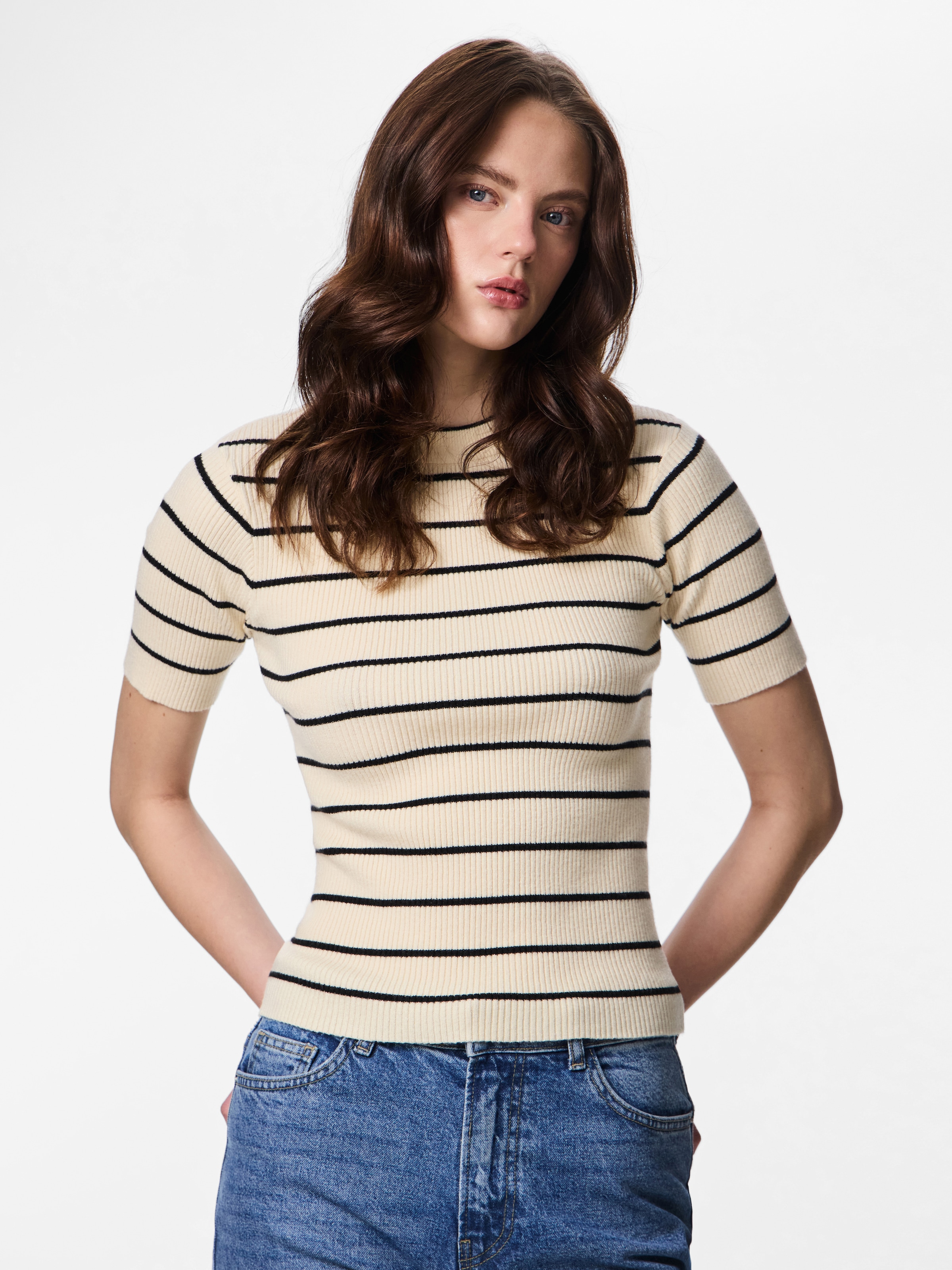 pieces Kurzarmpullover "PCMIRA SS O-NECK KNIT NOOS BC" Viskosemischung, Kur günstig online kaufen